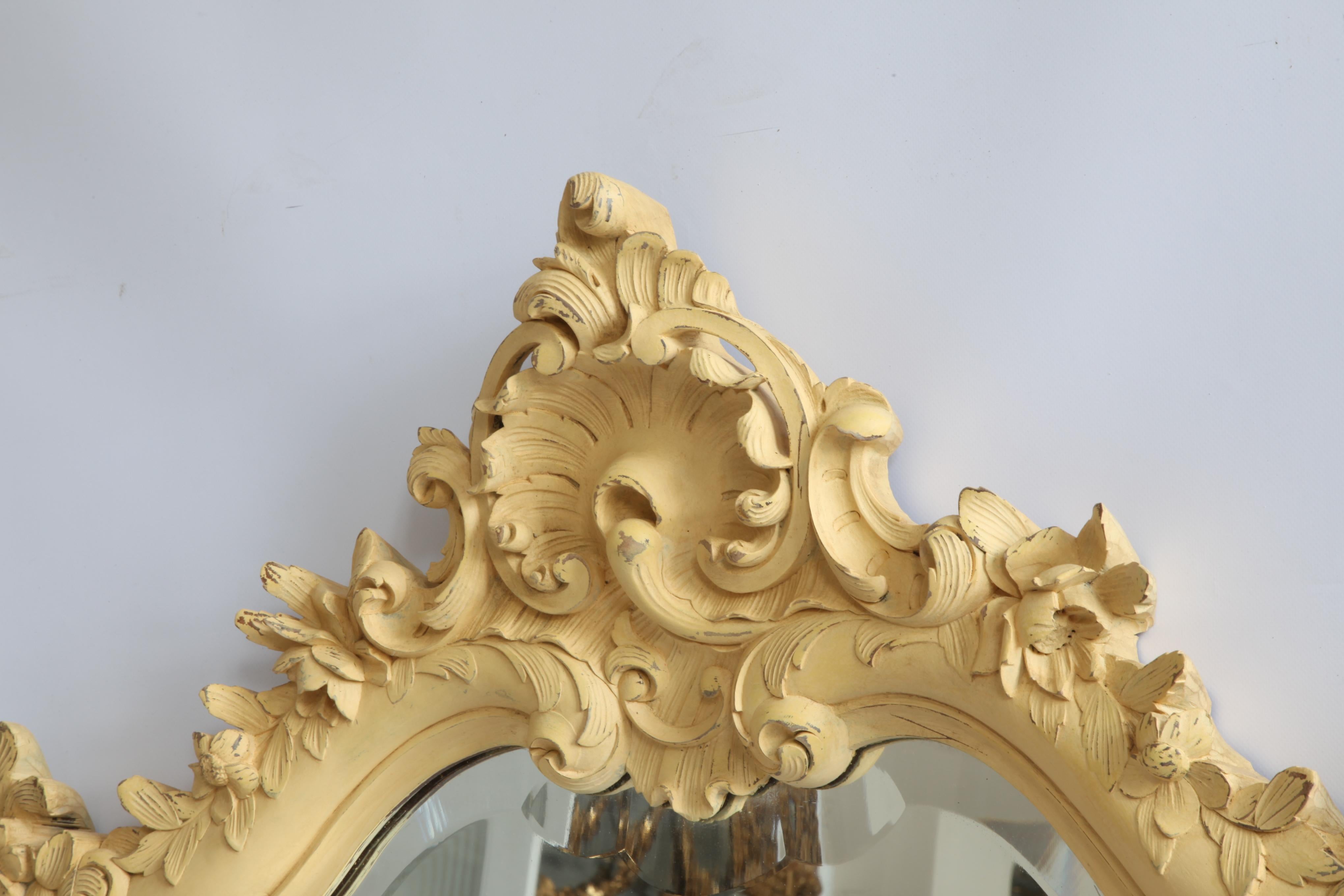 Louis XV Miroir Rocaille français de la fin du 19ème siècle en vente