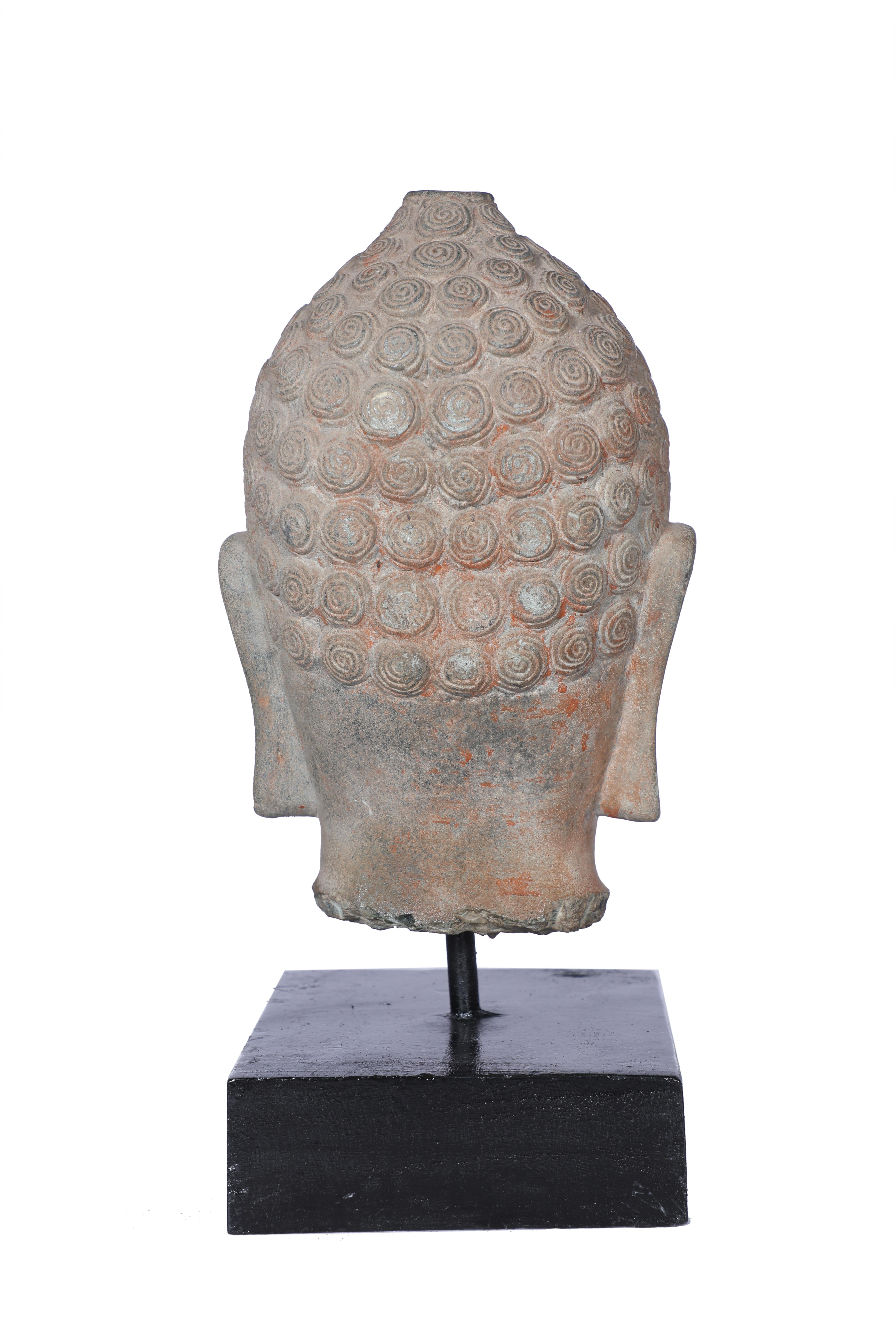 Buddha-Kopf aus Granit aus dem späten 19. Jahrhundert, Nordindien im Angebot 2