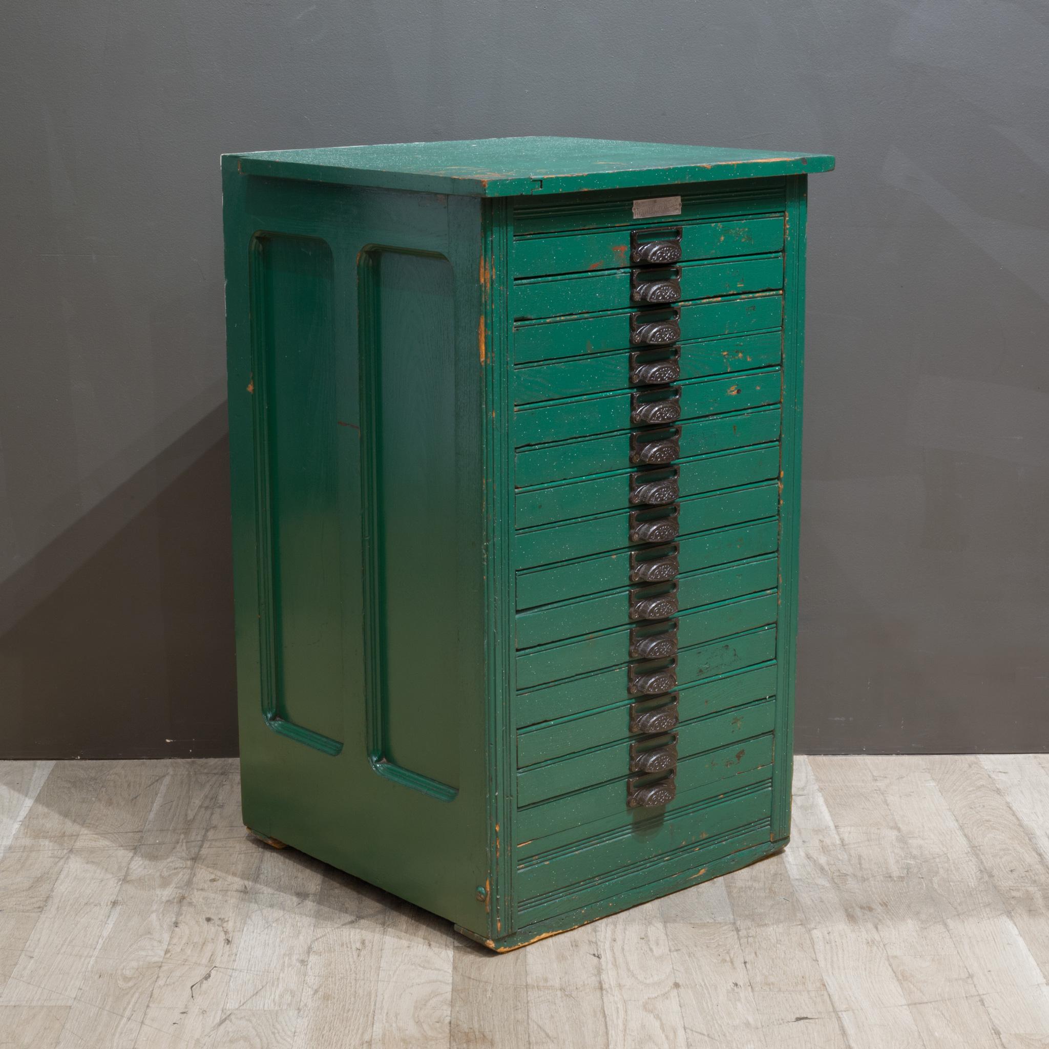 Late 19th C. Industrial Green Typesetter's 15 Drawer Cabinet C.1890 In Good Condition In San Francisco, CA