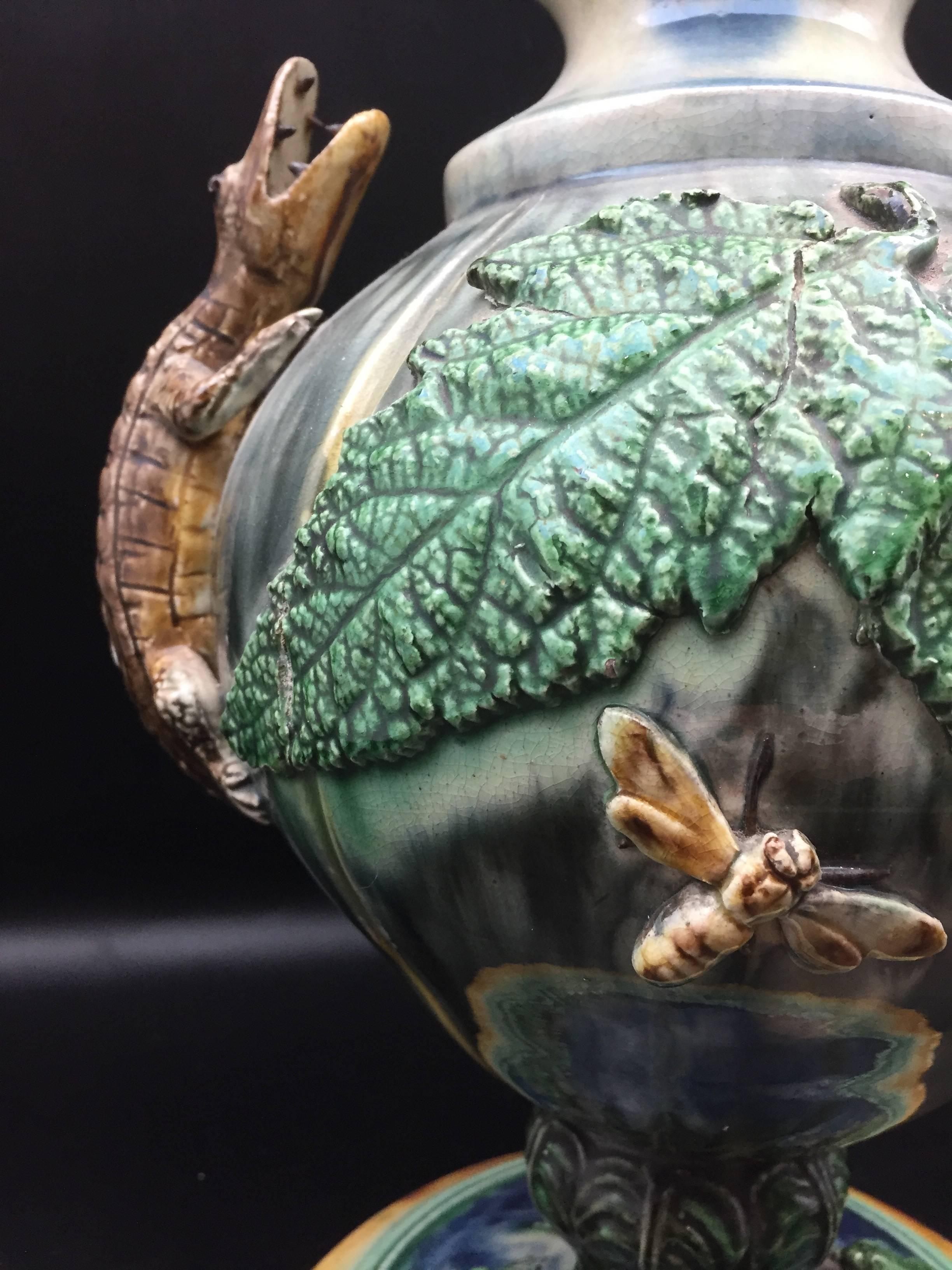French Late 19th Century Majolica Palissy Vase with Snake, Alligator Frog and Bee Decor