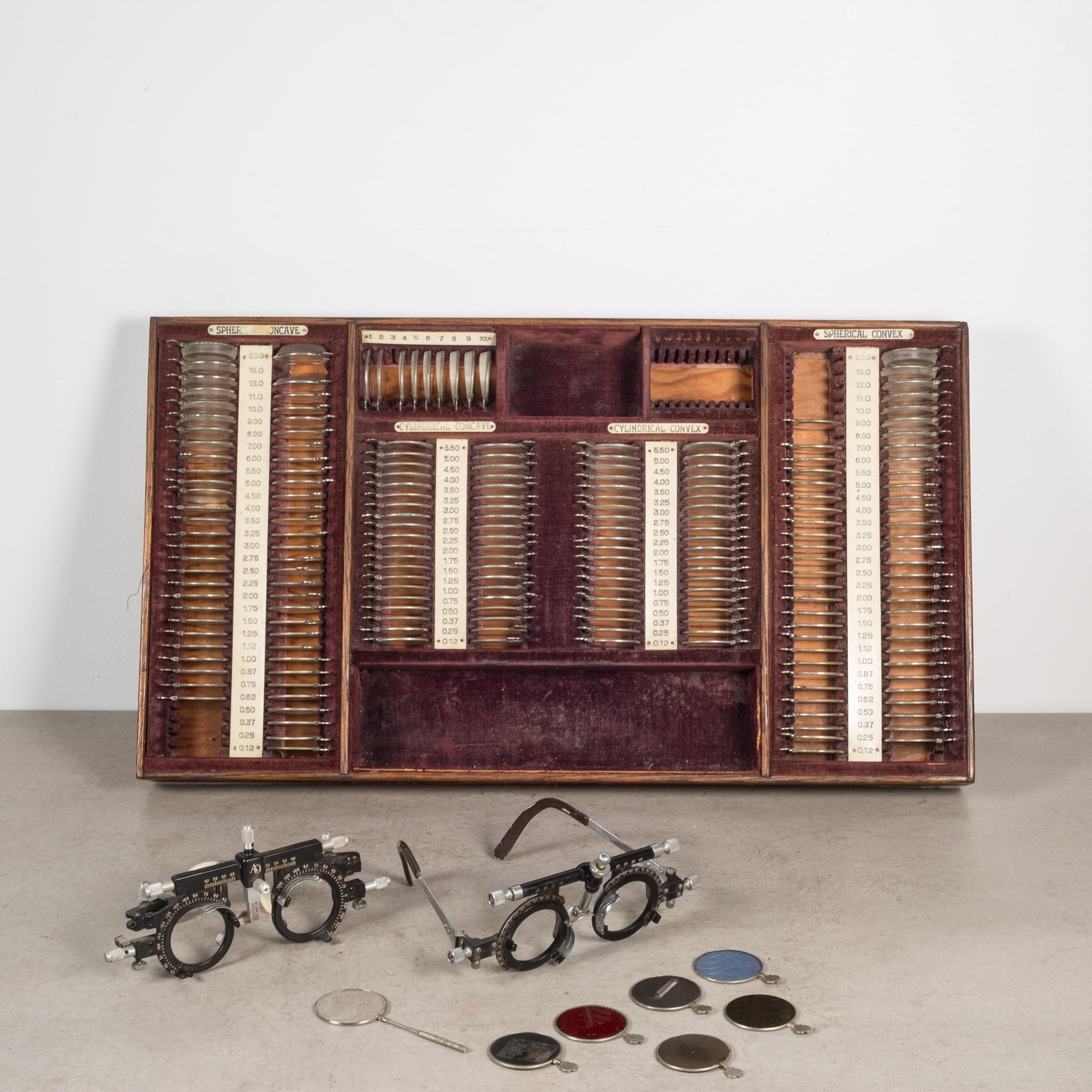 19th Century Late 19th c. Optometrist Eye Testing Kit c.1890 For Sale