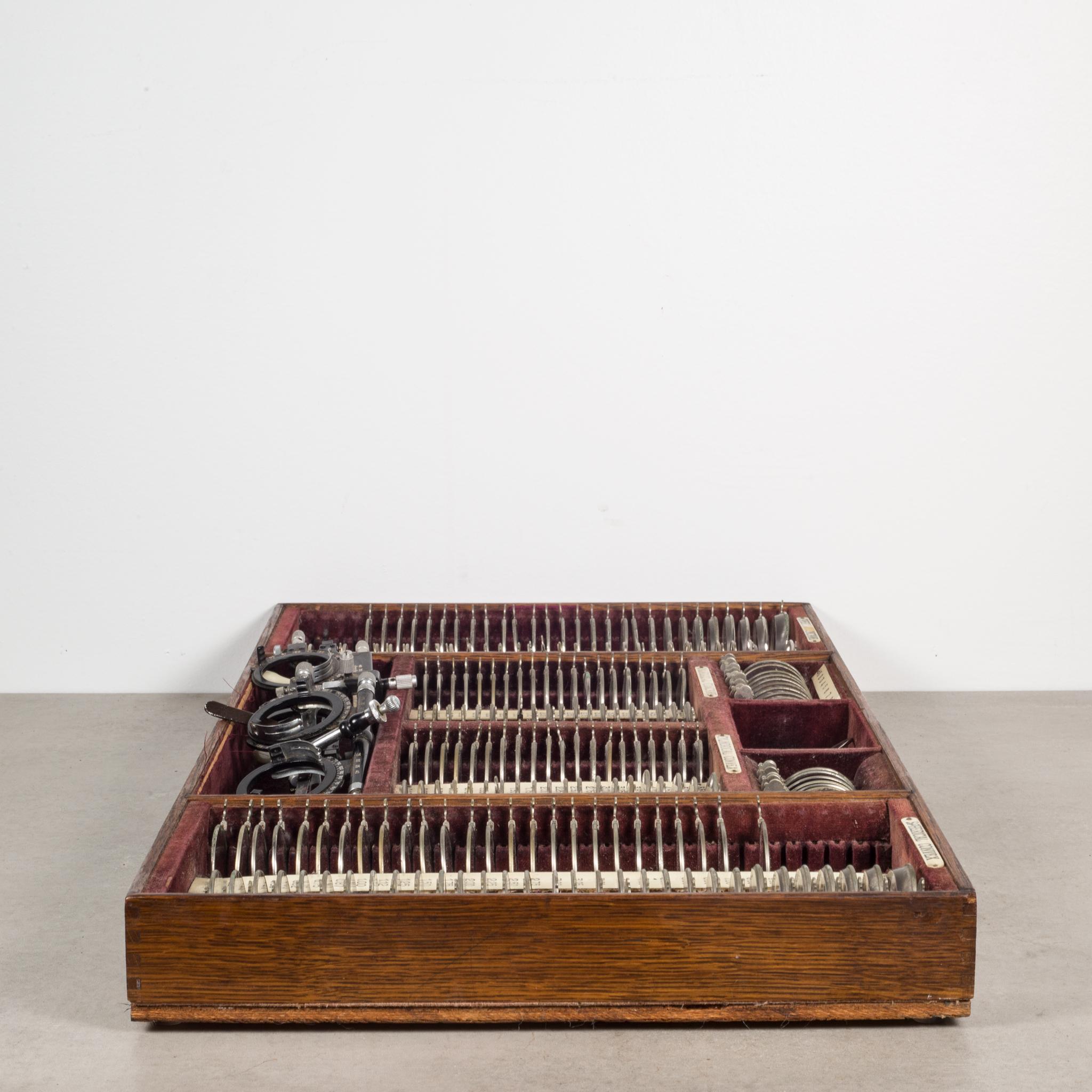 Late 19th c. Optometrist Eye Testing Kit c.1890 For Sale 2