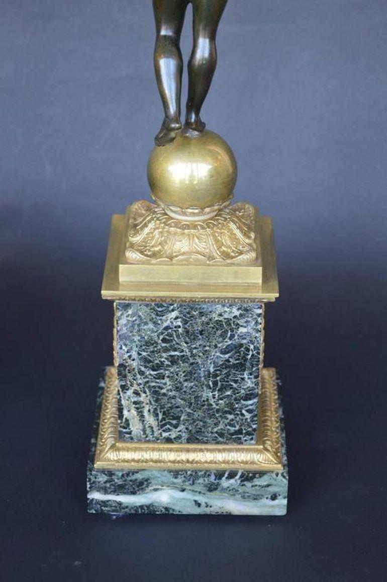 Coppia di candelabri in stile Impero della fine del XIX secolo in vendita 1