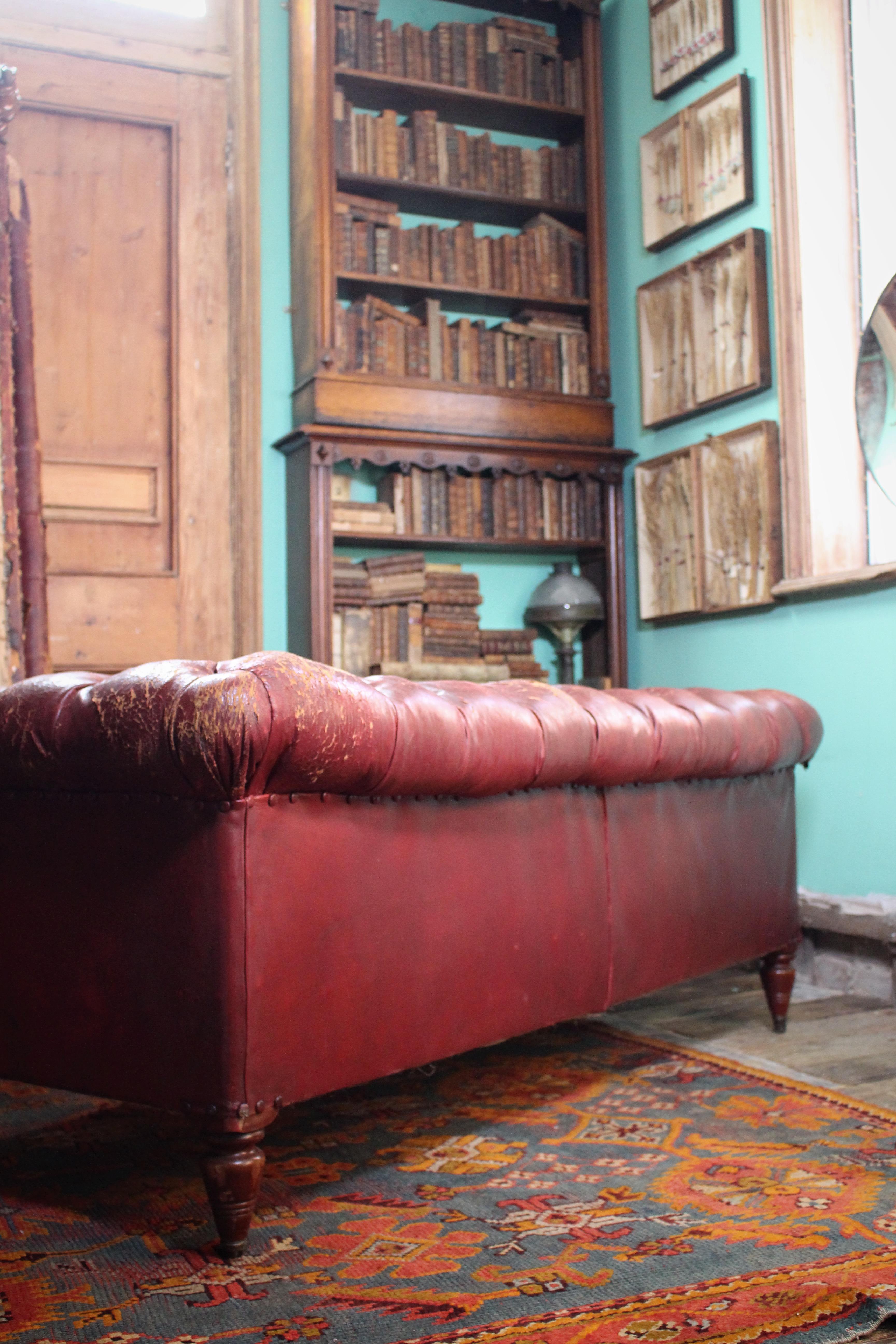 Late 19th C Red Burgandy Buttoned Moroccan Leather English Chesterfield Sofa 10