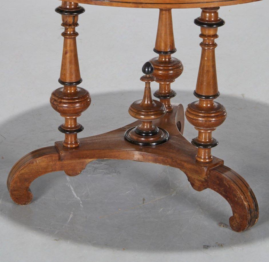 Late 19th C. Victorian Parcel Ebonized Walnut Center Table In Good Condition For Sale In Morristown, NJ