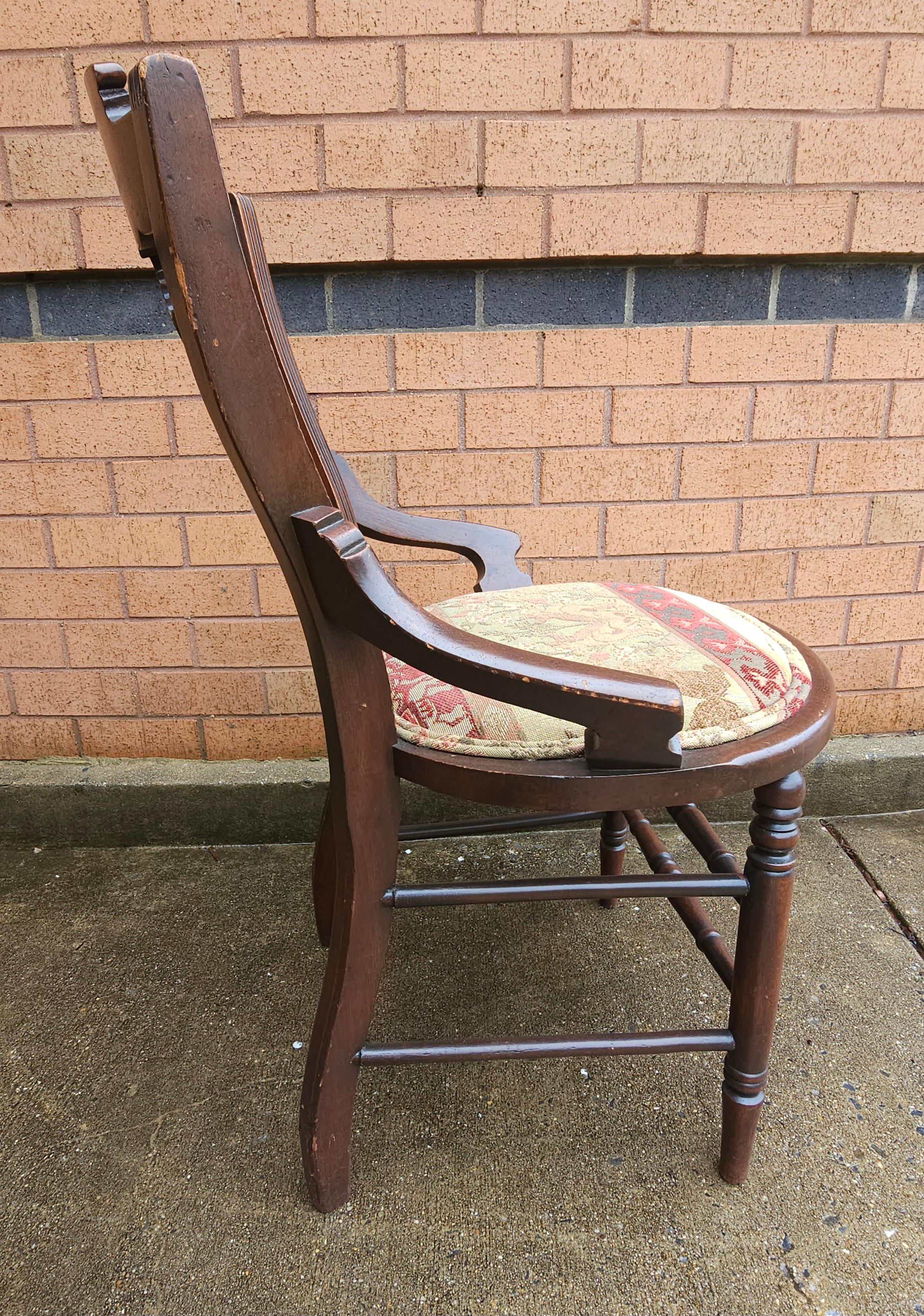 Late  19th C. Victorian Walnut and Tapestry Upholstered Seat Side Chair In Good Condition For Sale In Germantown, MD