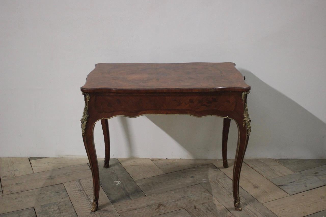 Late 19th Century Louis XVI Revival Writing Table For Sale 4