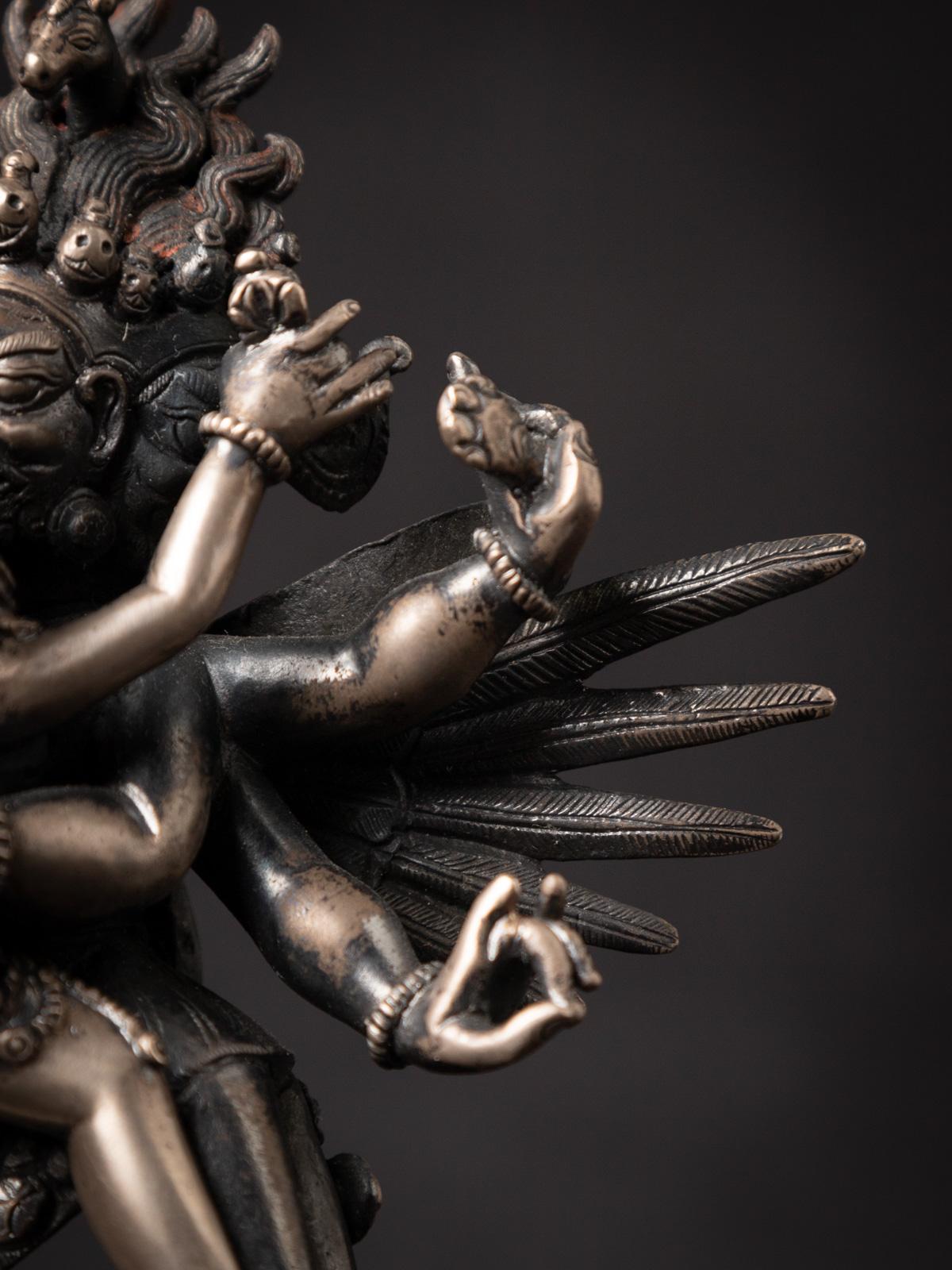 Late 19th centrury antique silver statue of Vajrakilaya from Nepal  In Good Condition In DEVENTER, NL