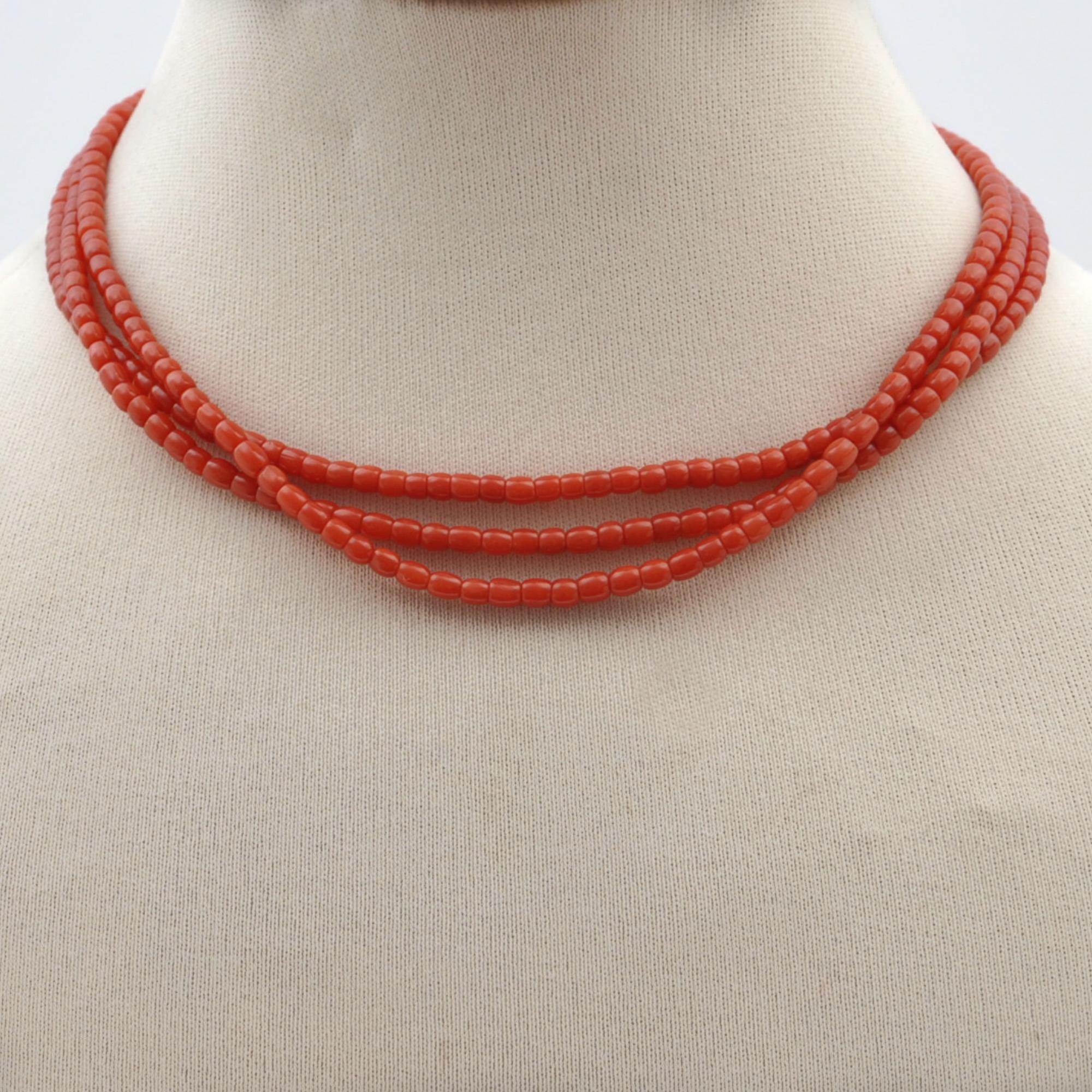 Late Victorian Antique 14k Gold Coral Small Size Beaded Necklace  For Sale