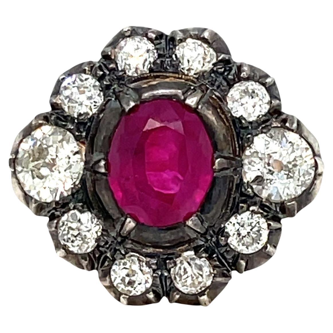 Late 19th century 2.05 Carat Ruby Diamond Gold Cluster Ring