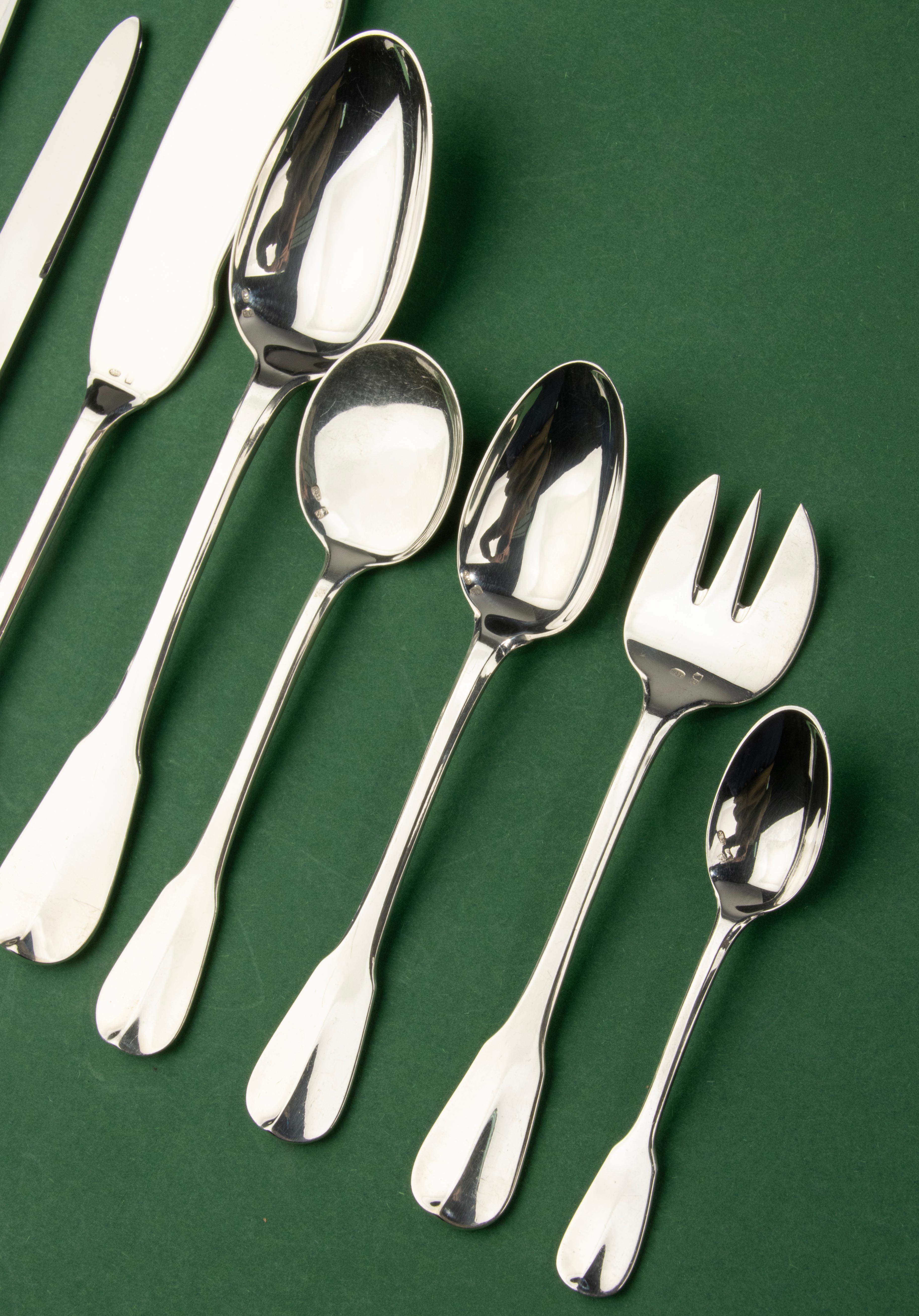 Fin du 19e siècle Service de table en argent de 32 pièces - Wolfers Bruxelles en vente 4