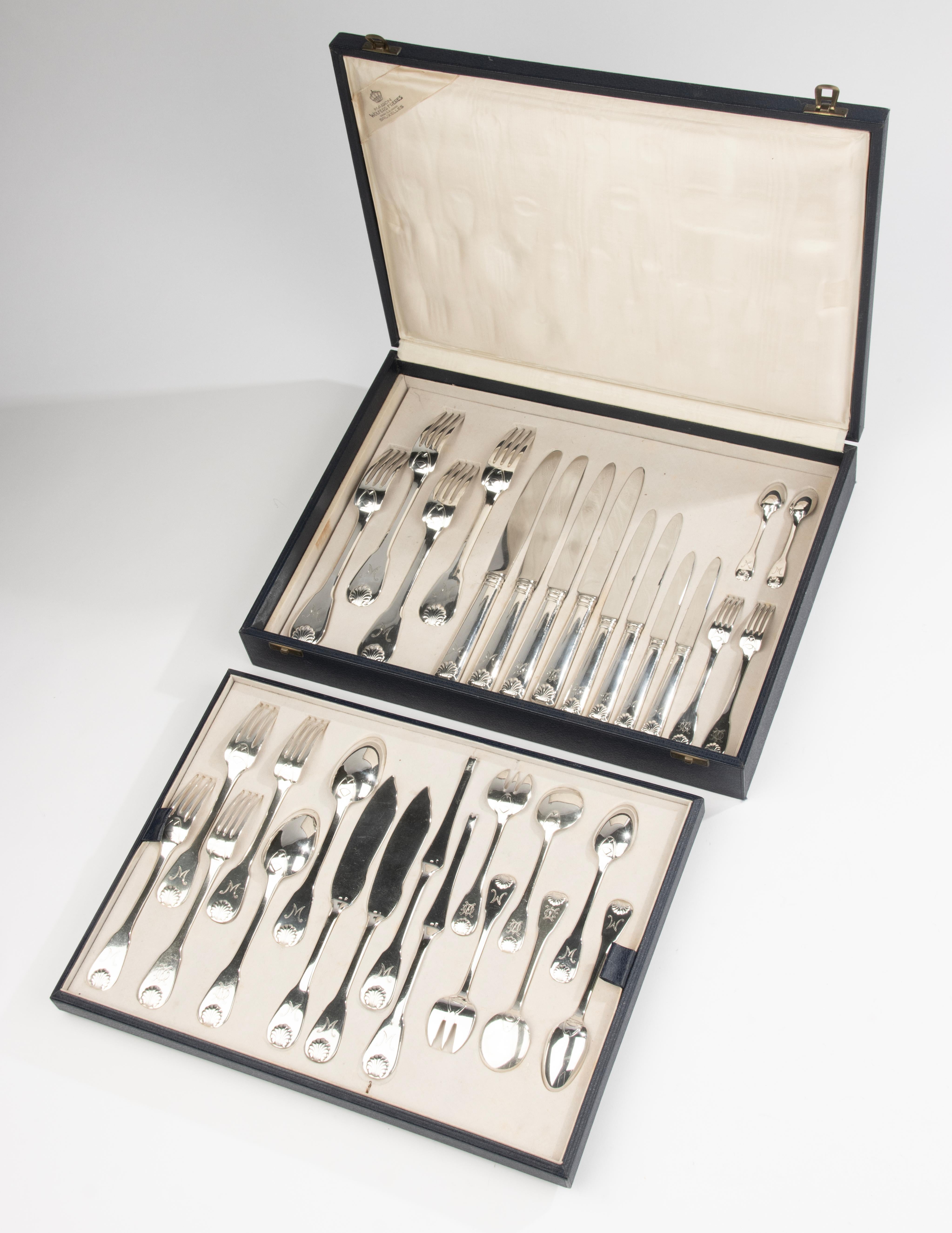 Fin du 19e siècle Service de table en argent de 32 pièces - Wolfers Bruxelles en vente 6