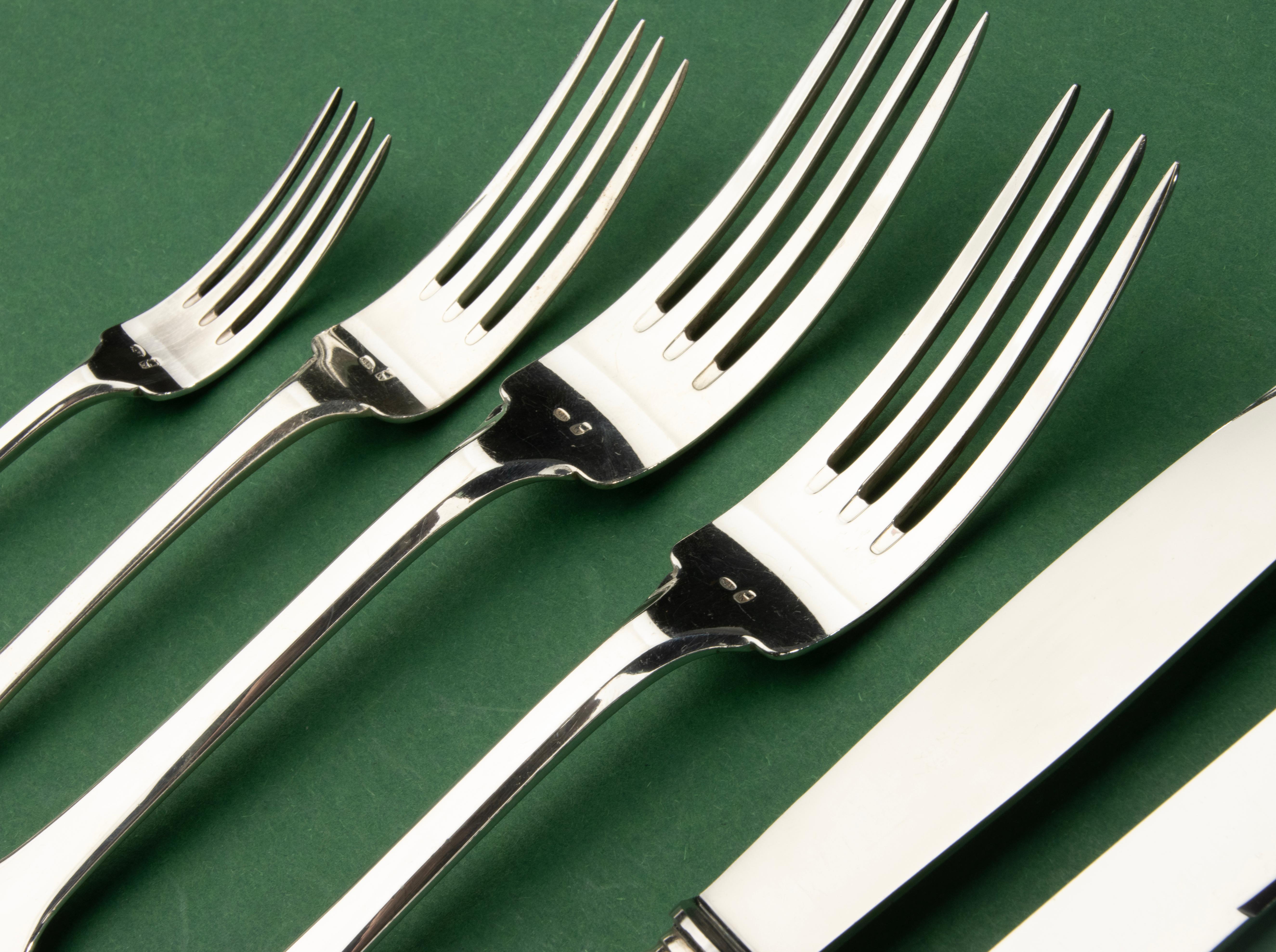 Fin du 19e siècle Service de table en argent de 32 pièces - Wolfers Bruxelles en vente 1