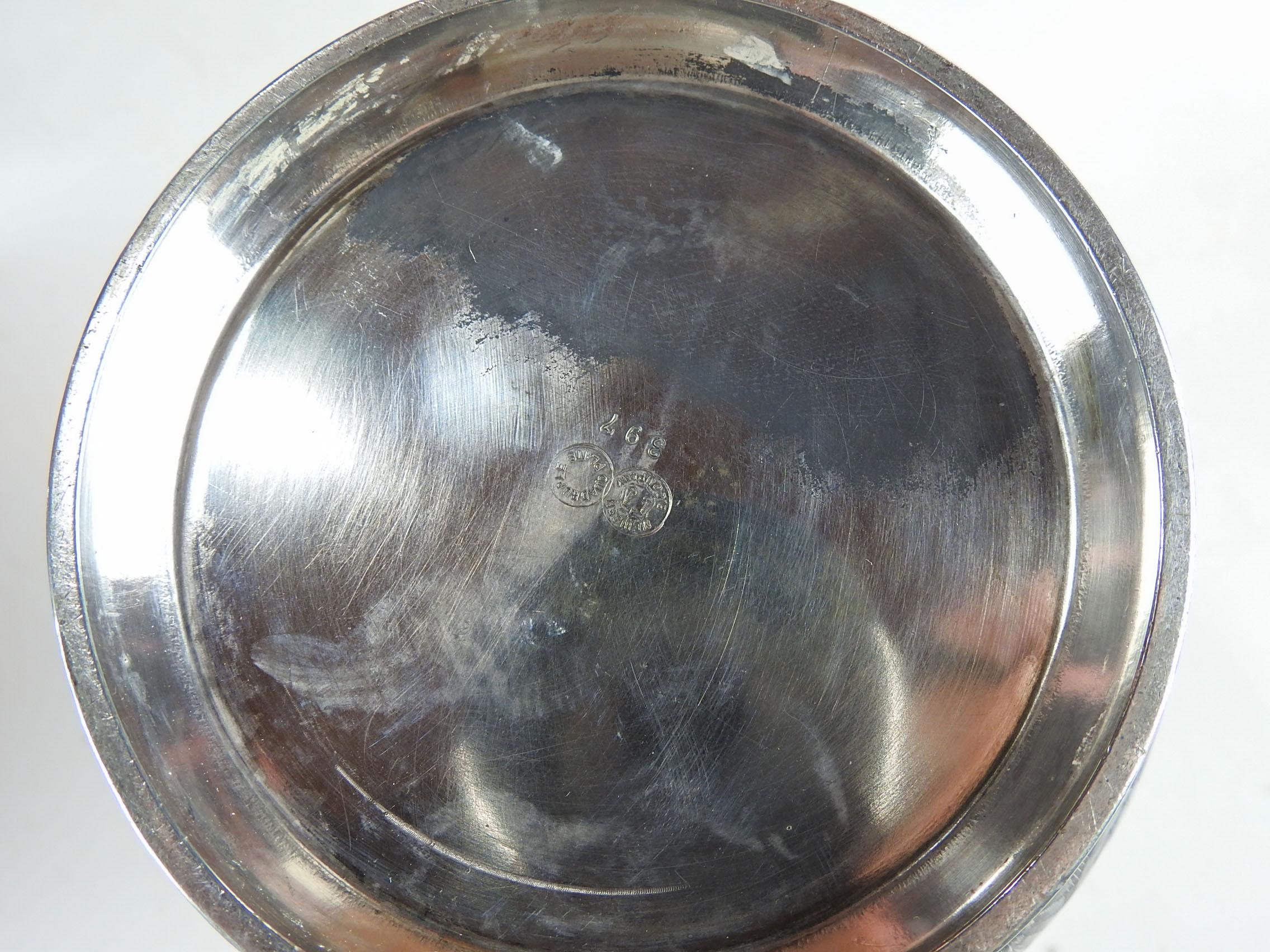 Pichet en métal argenté de la fin du mouvement esthétique du XIXe siècle en vente 2