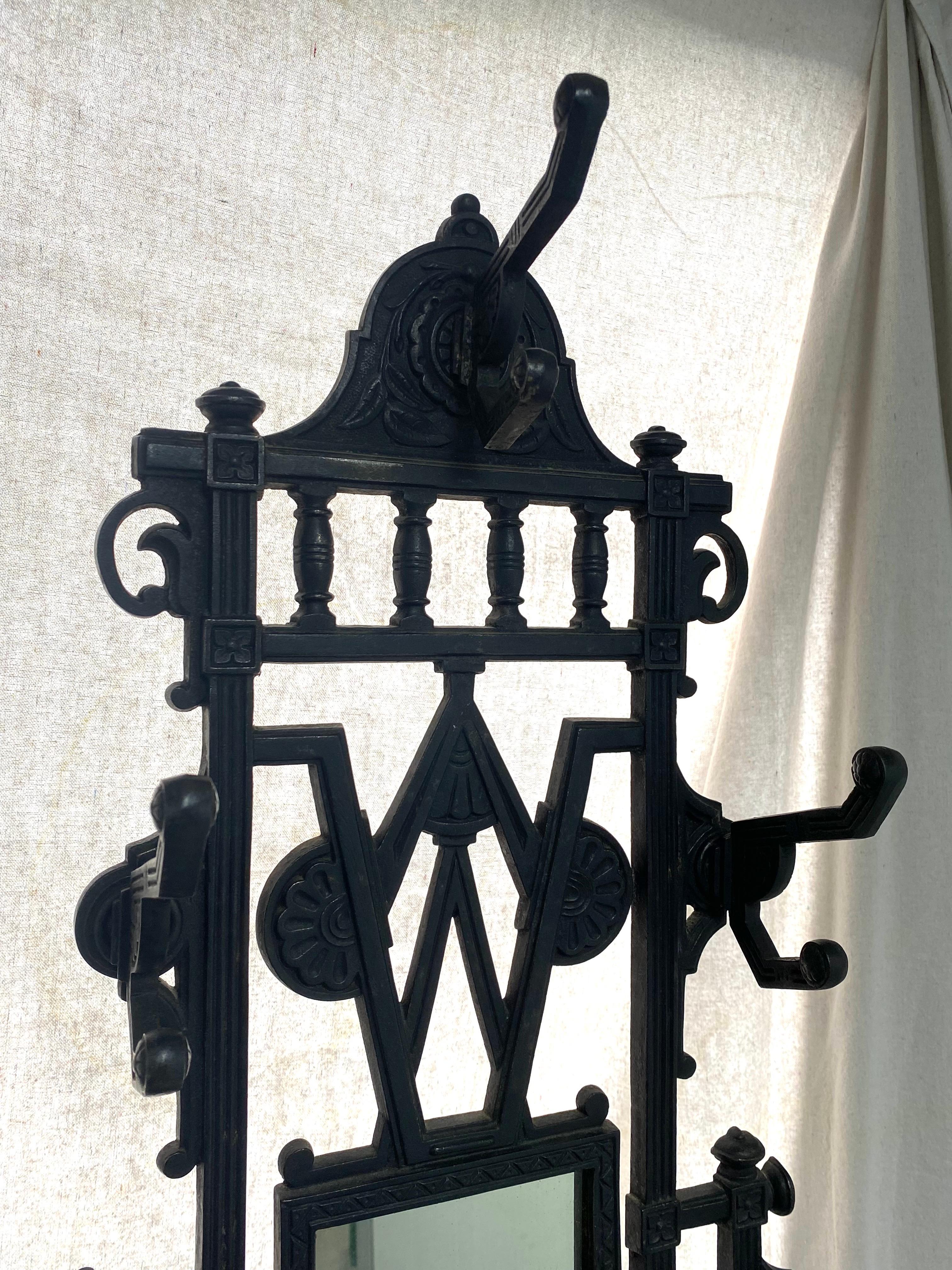 Late 19th Century Late 19th century Aesthetic Period Victorian English Cast Iron Hall Tree For Sale