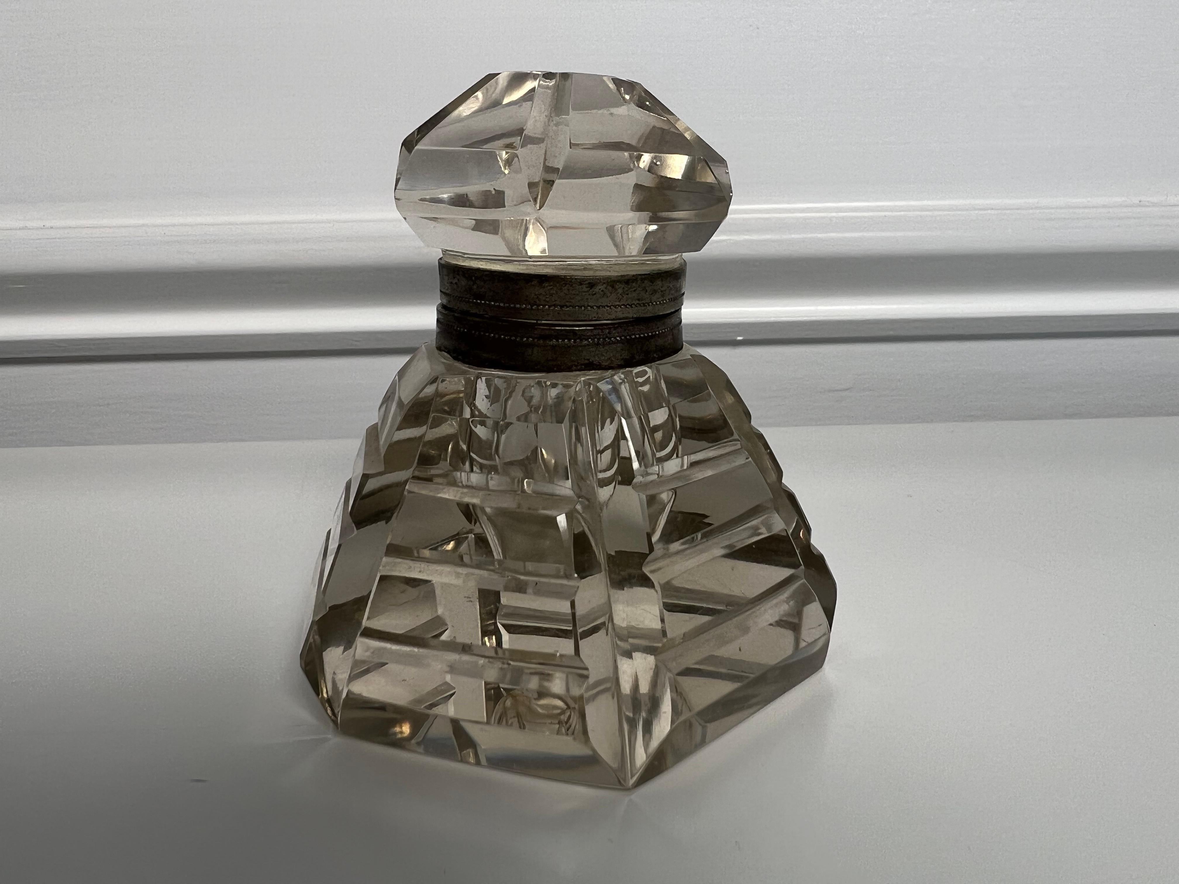 Late 19th Century American Antique Crystal Inkwell Six Sided with Mitre Cuts  In Good Condition For Sale In Stamford, CT