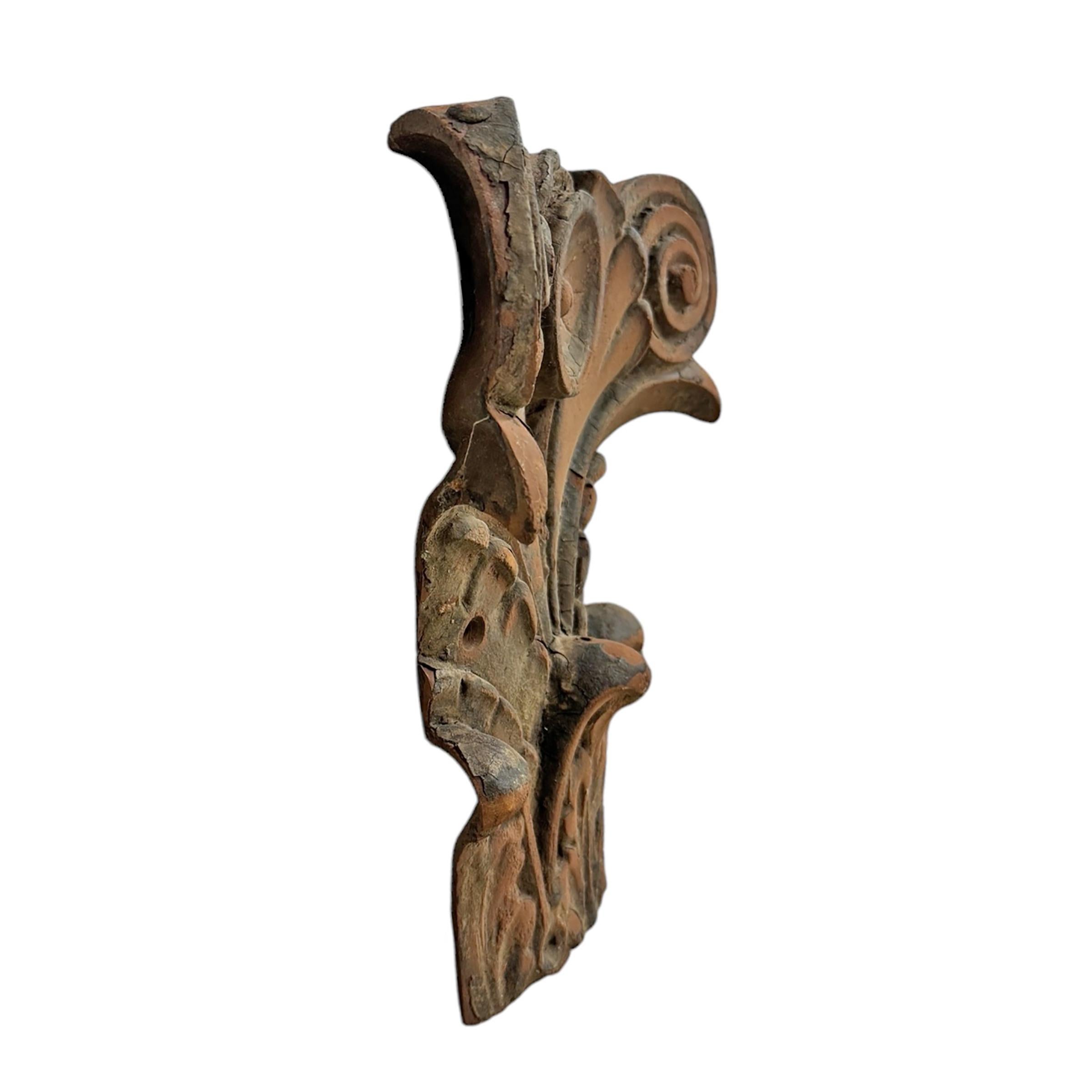 Late 19th Century American Cast Iron Pilaster Capital In Good Condition For Sale In Chicago, IL