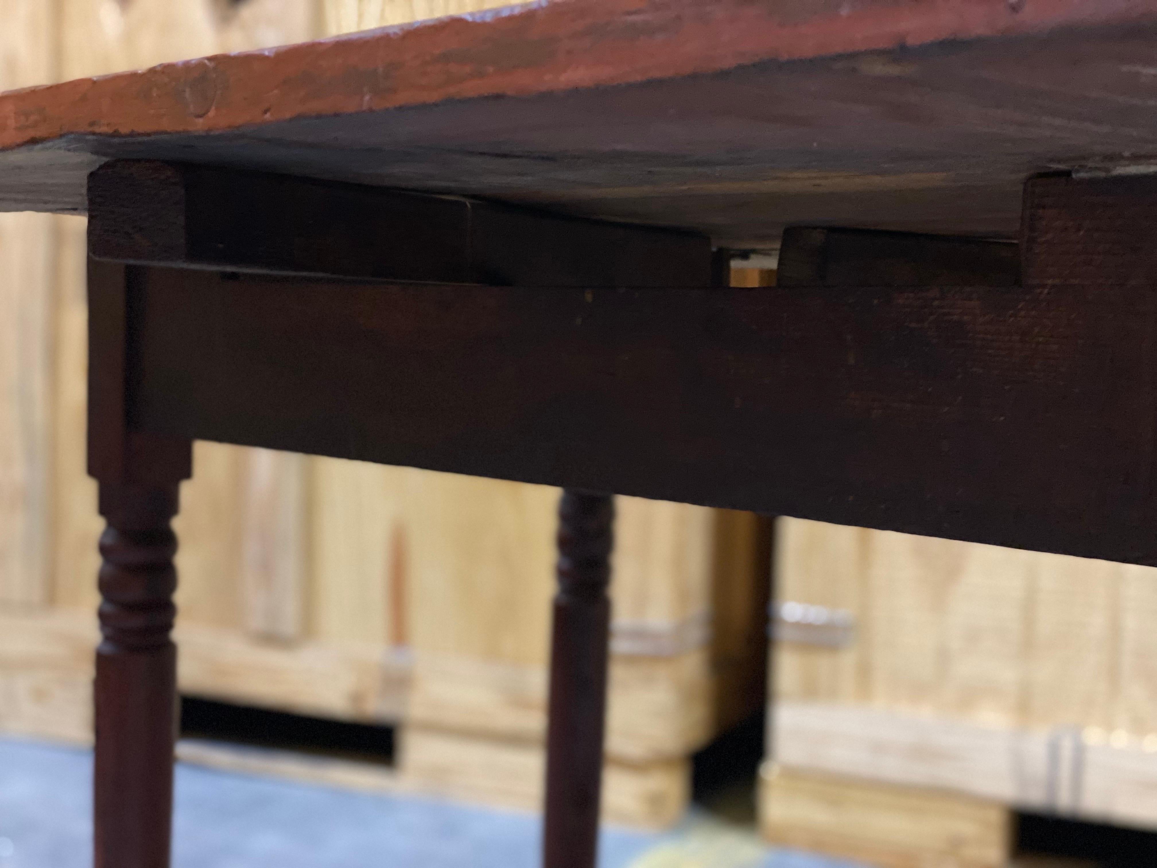 Amerikanischer Drop Leaf Tisch mit gedrechselten Beinen aus dem späten 19. im Angebot 7