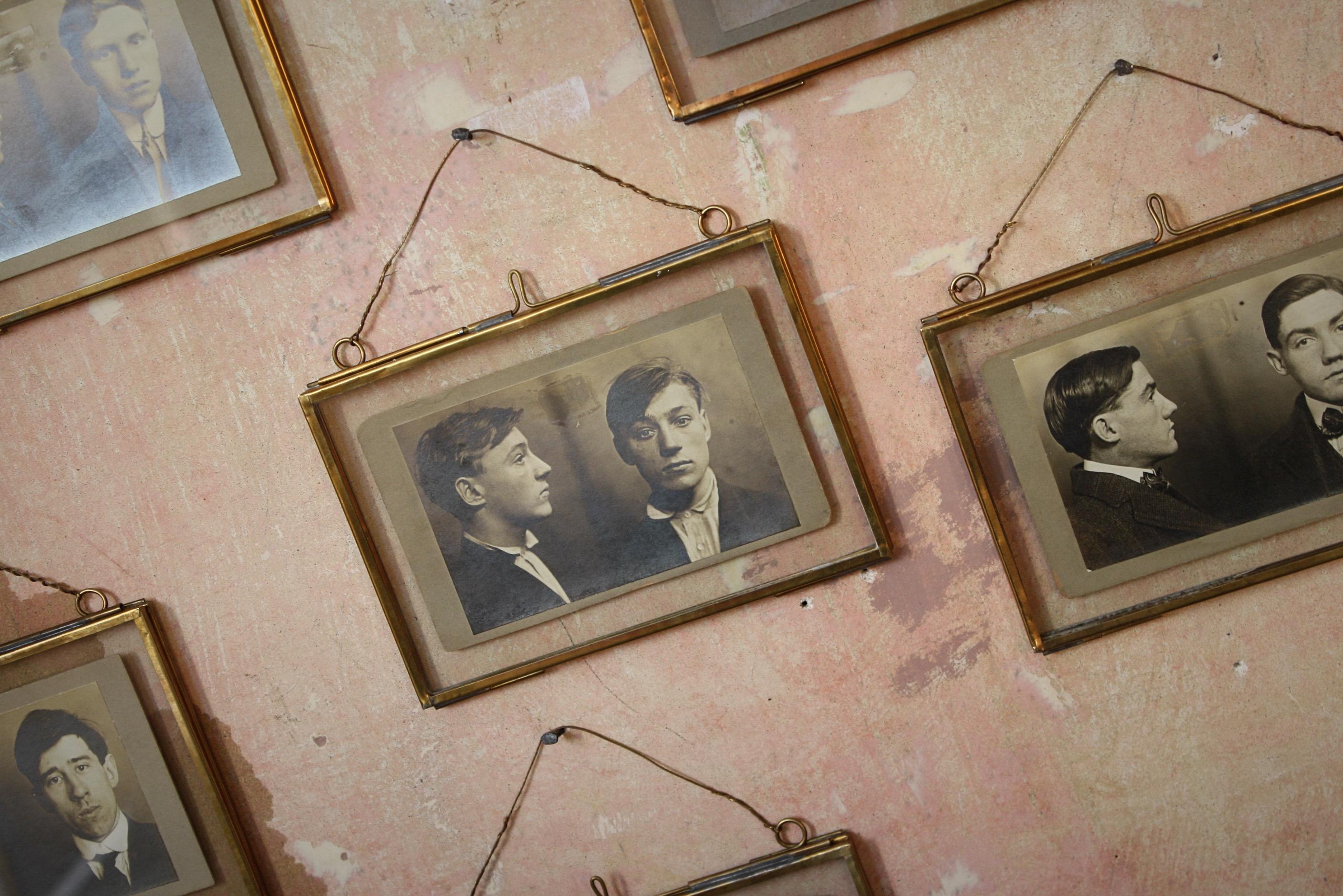 Late 19th Century American New Jersey Police Photograph Mug Shots Criminals In Good Condition In Lowestoft, GB