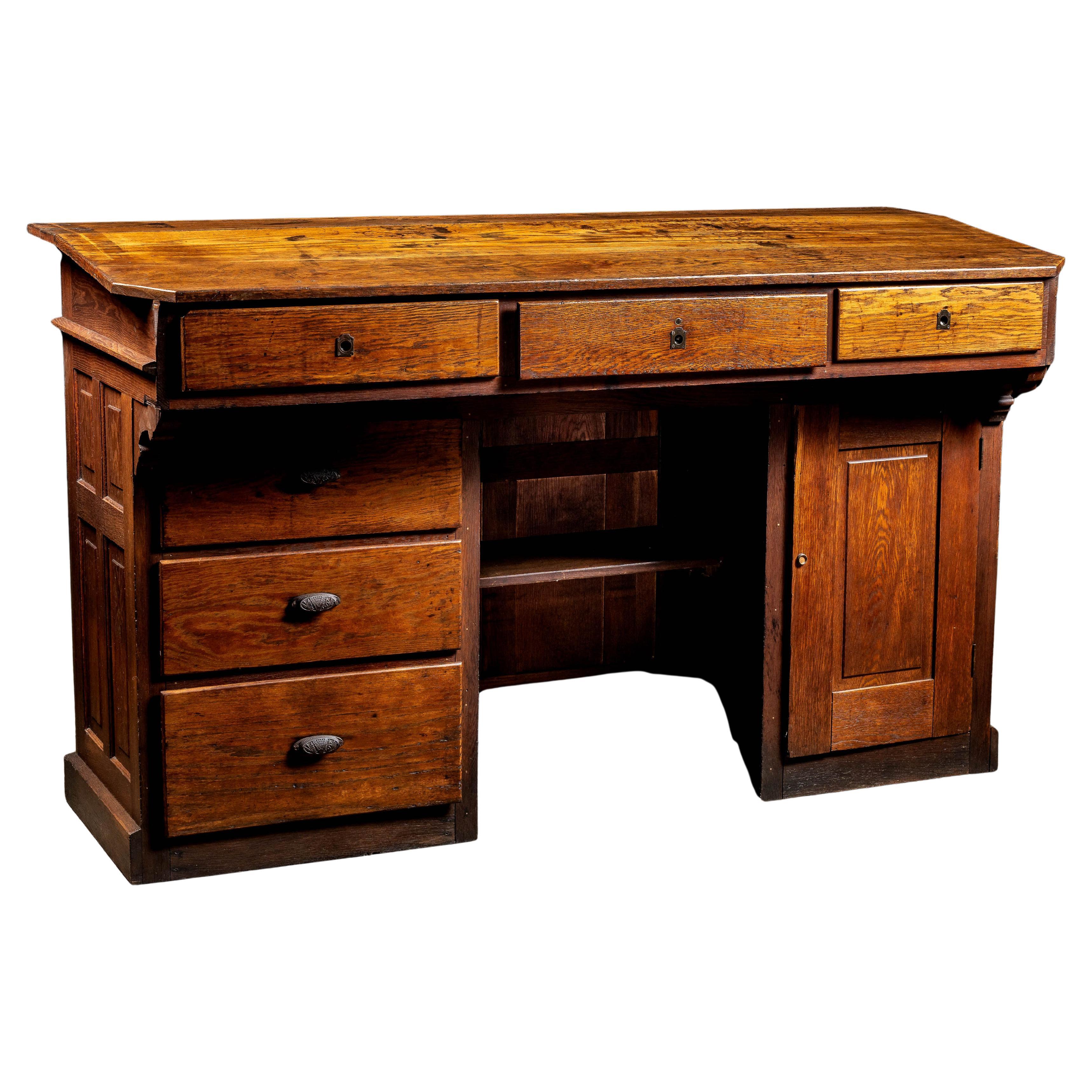Late 19th Century American Oak Partners Desk For Sale