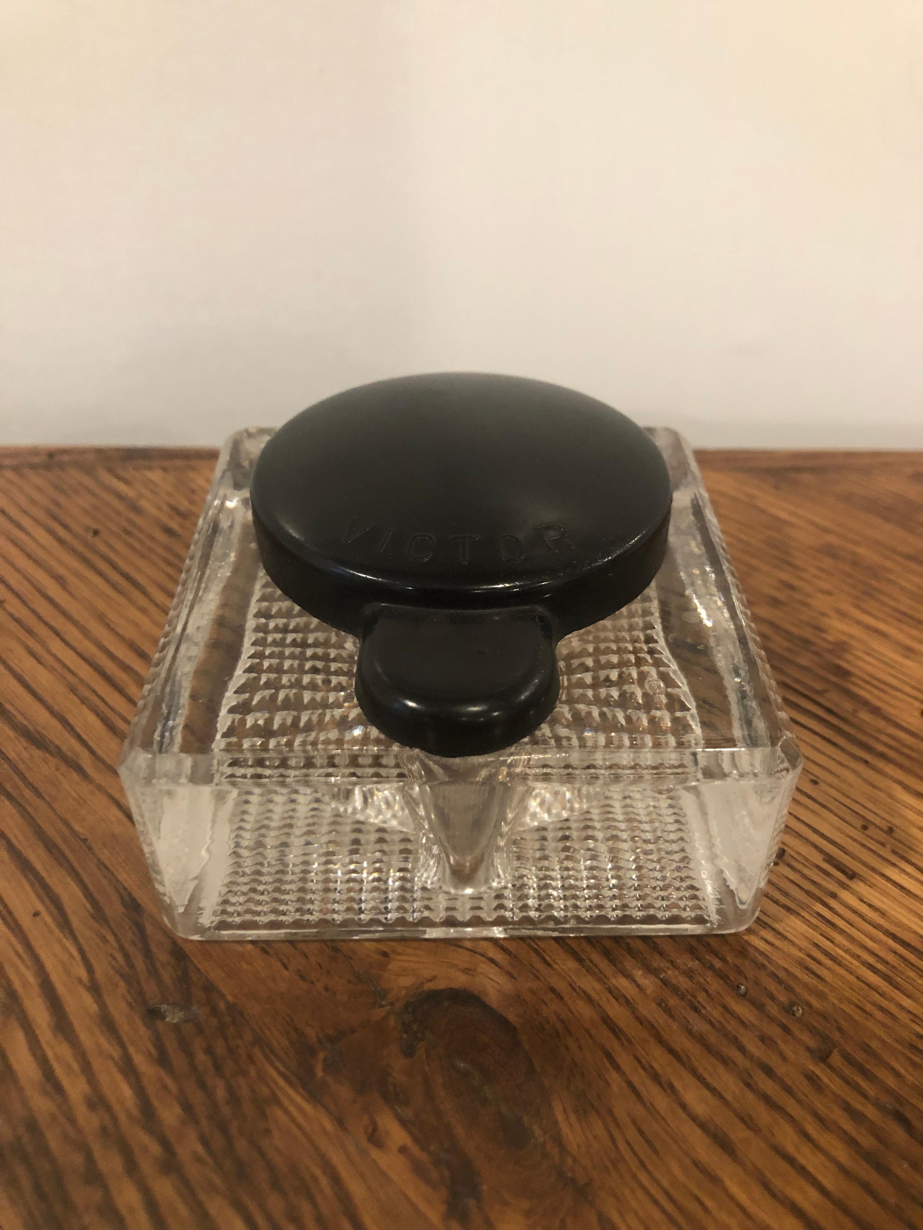 Late 19th Century American Pressed Glass Inkwell For Sale 1