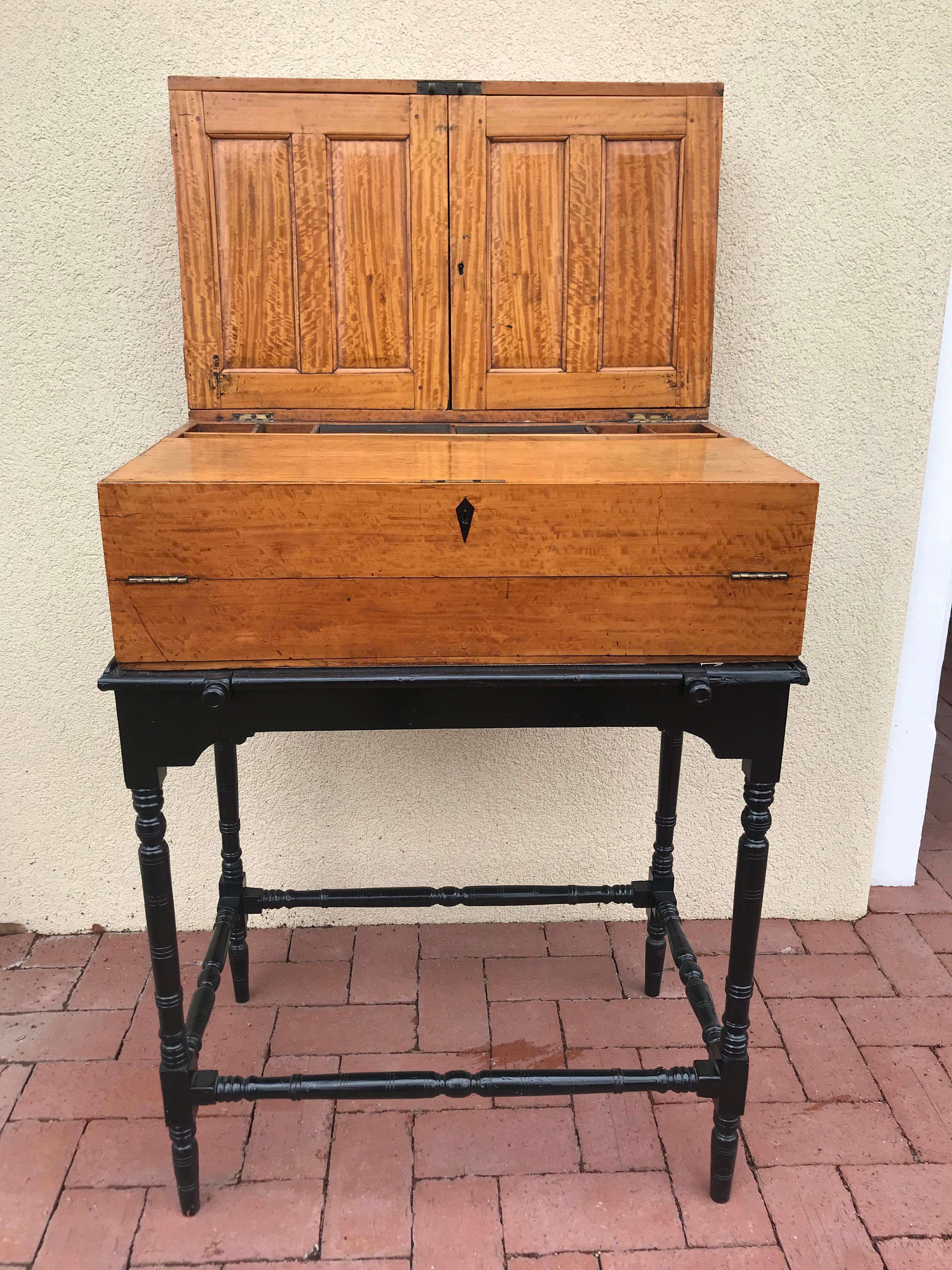 Late 19th Century Anglo Indian Writing desk on Stand For Sale 2