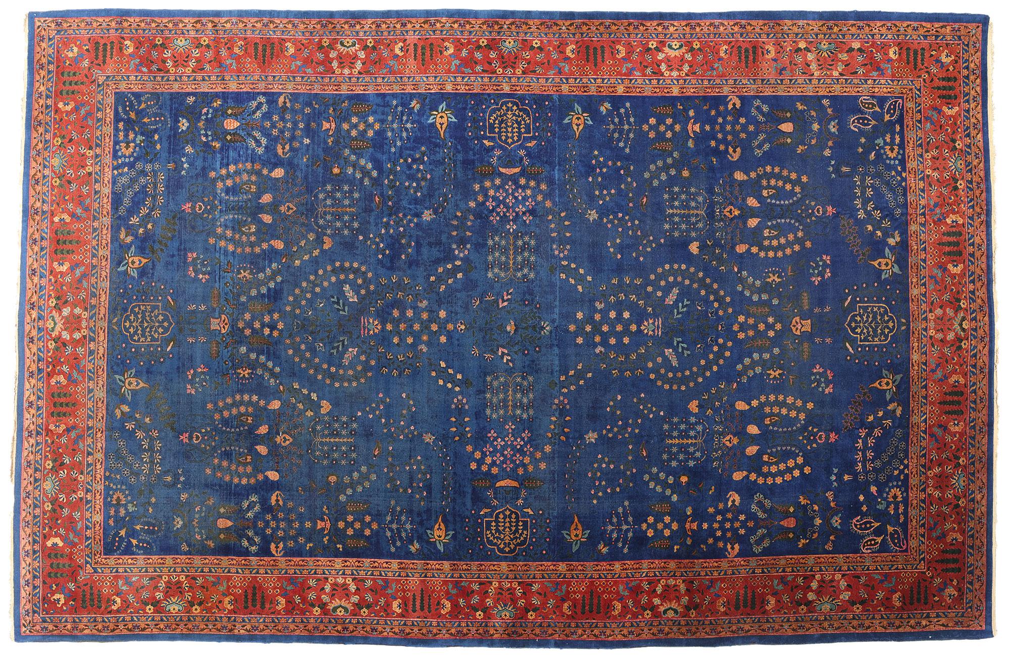 Late 19th Century Antique Agra Vase Carpet For Sale 4
