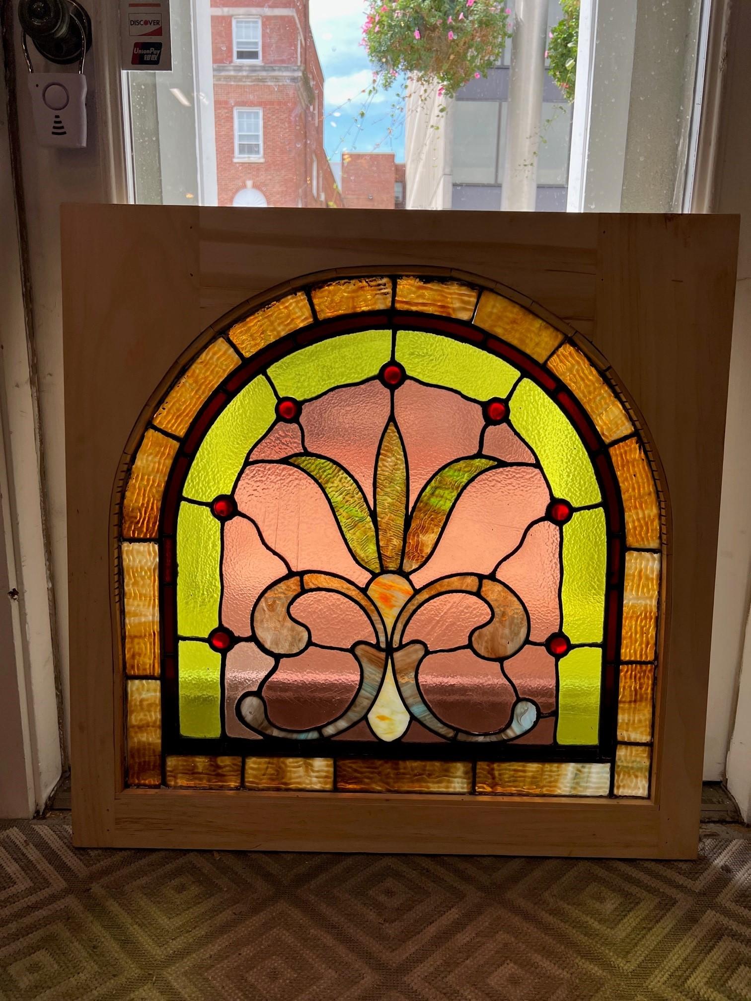 Late 19th Century Antique Arched Stained Glass Window in a New Wood Frame In Good Condition For Sale In Stamford, CT