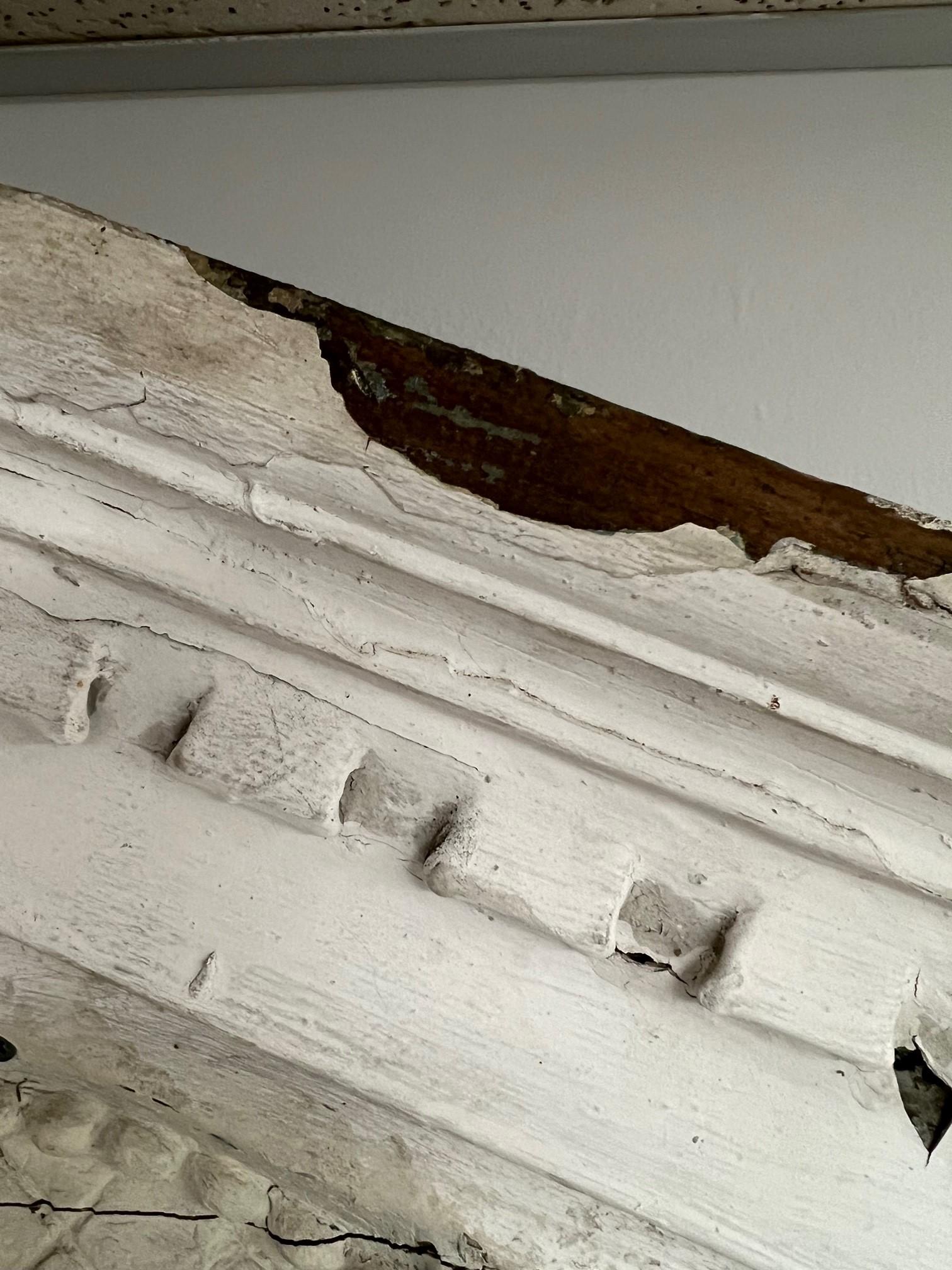 Antiker architektonischer geschnitzter Holz-Overdoor-Dichtungsgiebel aus dem späten 19. Jahrhundert im Angebot 5