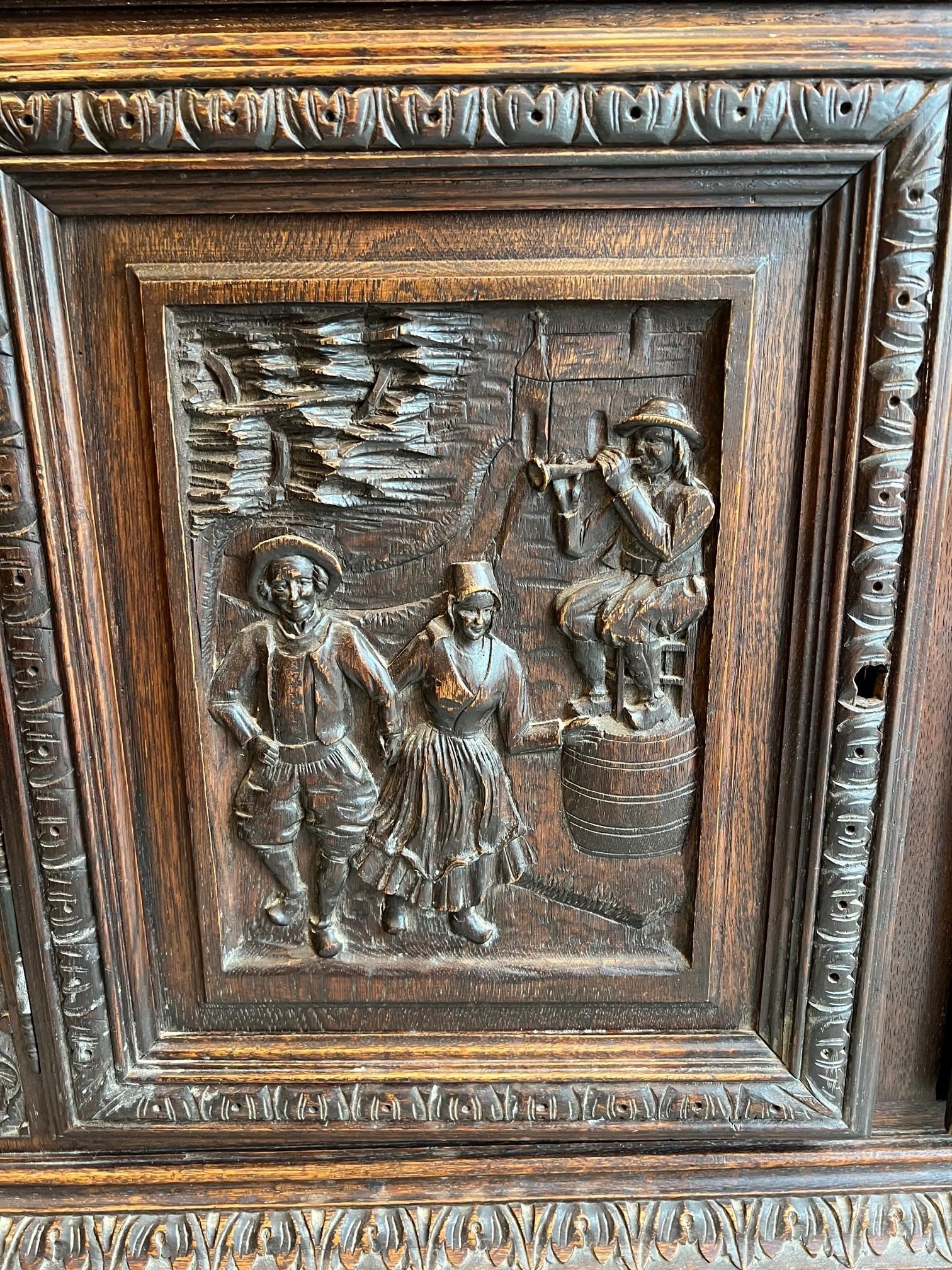 Late 19th Century Antique Brittney Style Carved Wood French Cabinet, Hutch For Sale 4