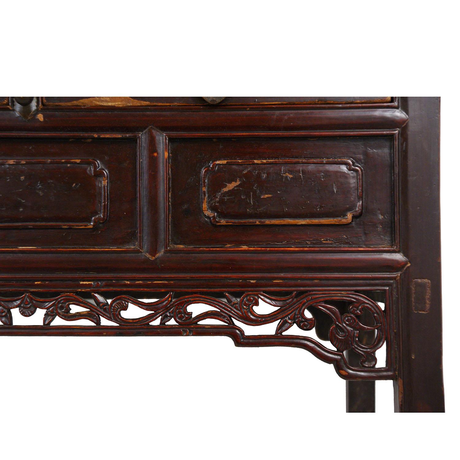 Late 19th Century Antique Chinese 2-Drawer Carved Side Table For Sale 4