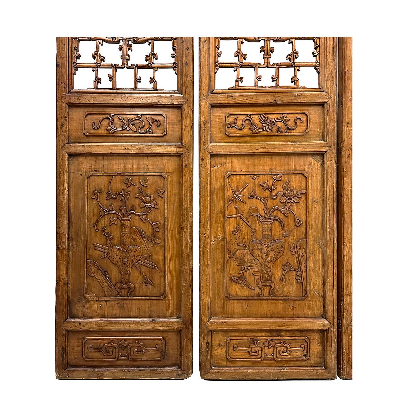 Hand-Carved Late 19th Century Antique Chinese Hand Carved 6 Panels Wooden Screen/Room Divide For Sale