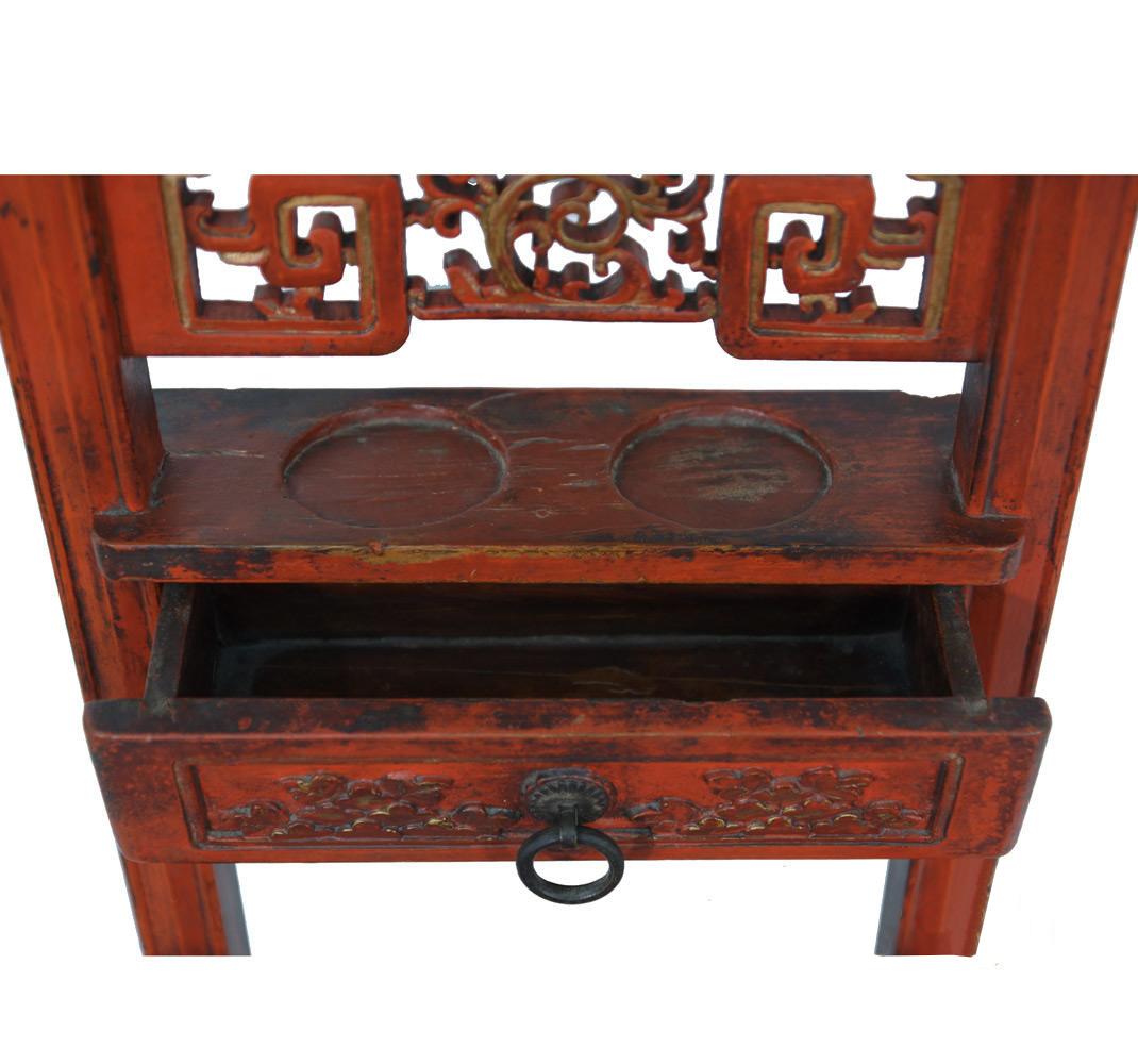 Fin du 19ème siècle Antique chinois ouvert sculpté laqué rouge Stand de lavabo Bon état - En vente à Pomona, CA