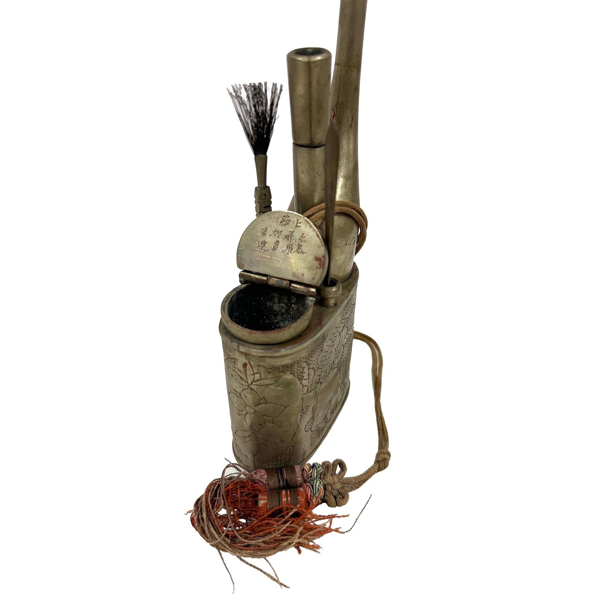 Late 19th Century Antique Chinese Water Pipe In Good Condition For Sale In Pomona, CA