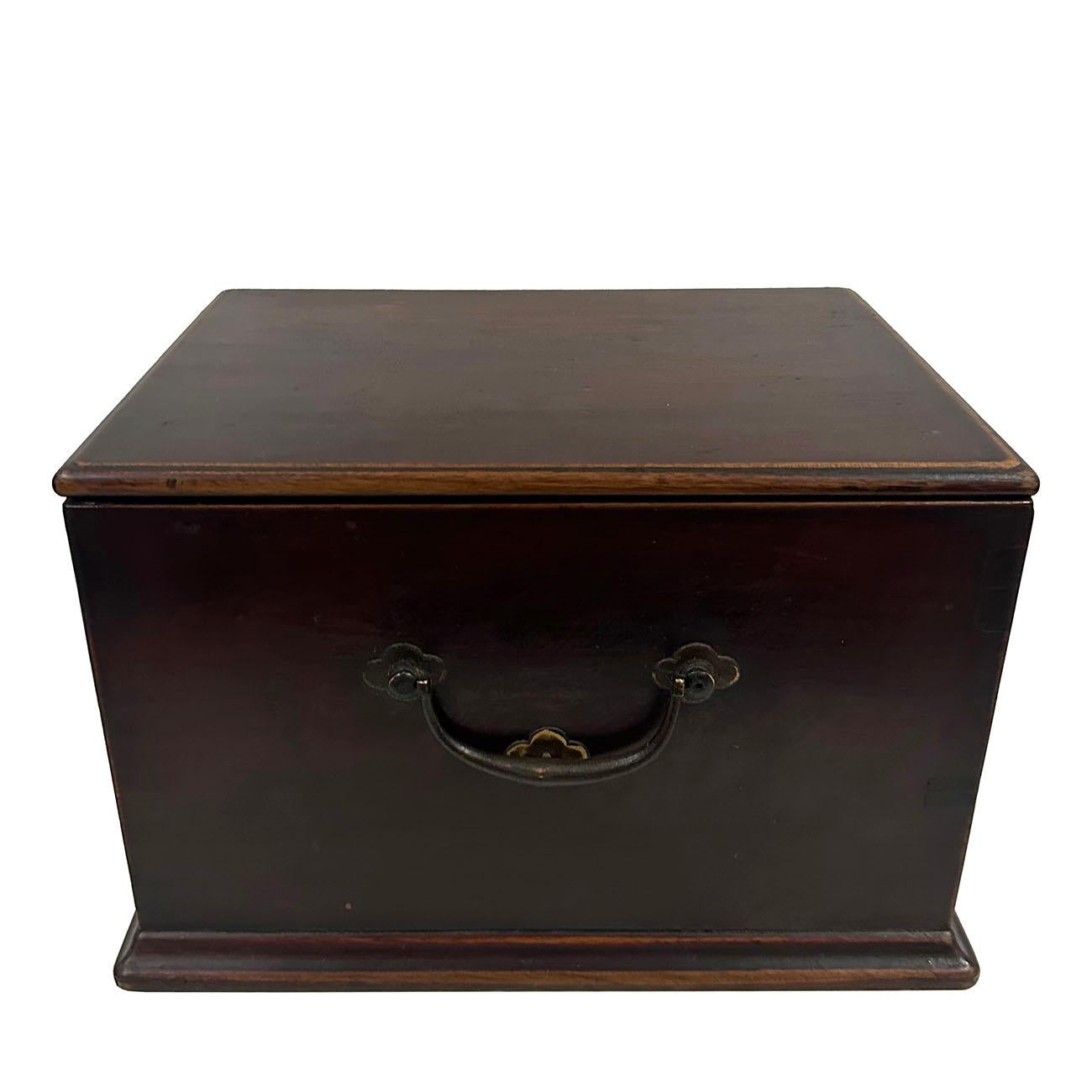 Bois Fin du 19ème siècle, boîte à bijoux chinoise ancienne en bois, boîte à cosmétiques en vente