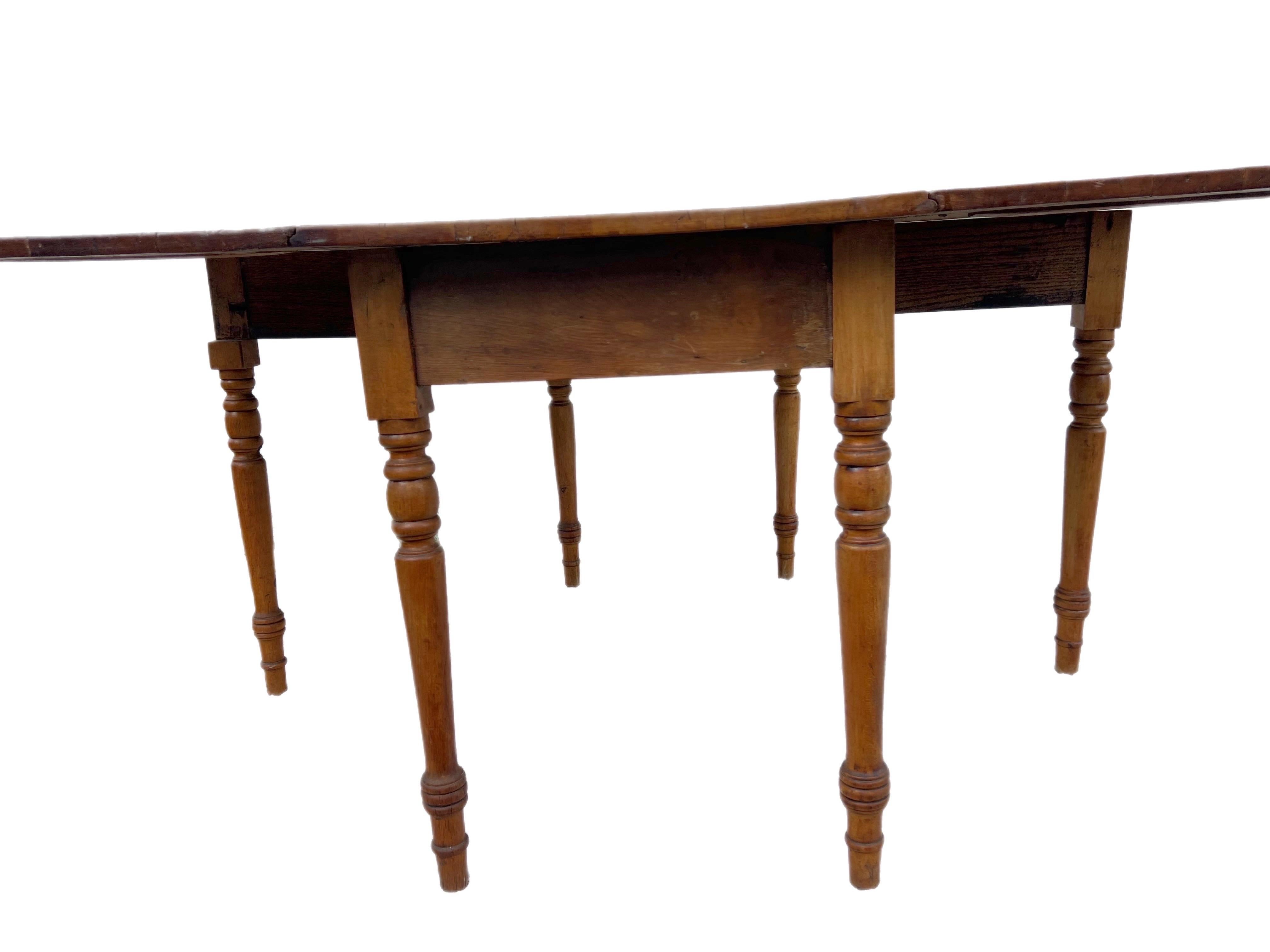 Late 19th Century Antique Farmhouse Solid Chestnut Gateleg Table In Good Condition For Sale In Charleston, SC