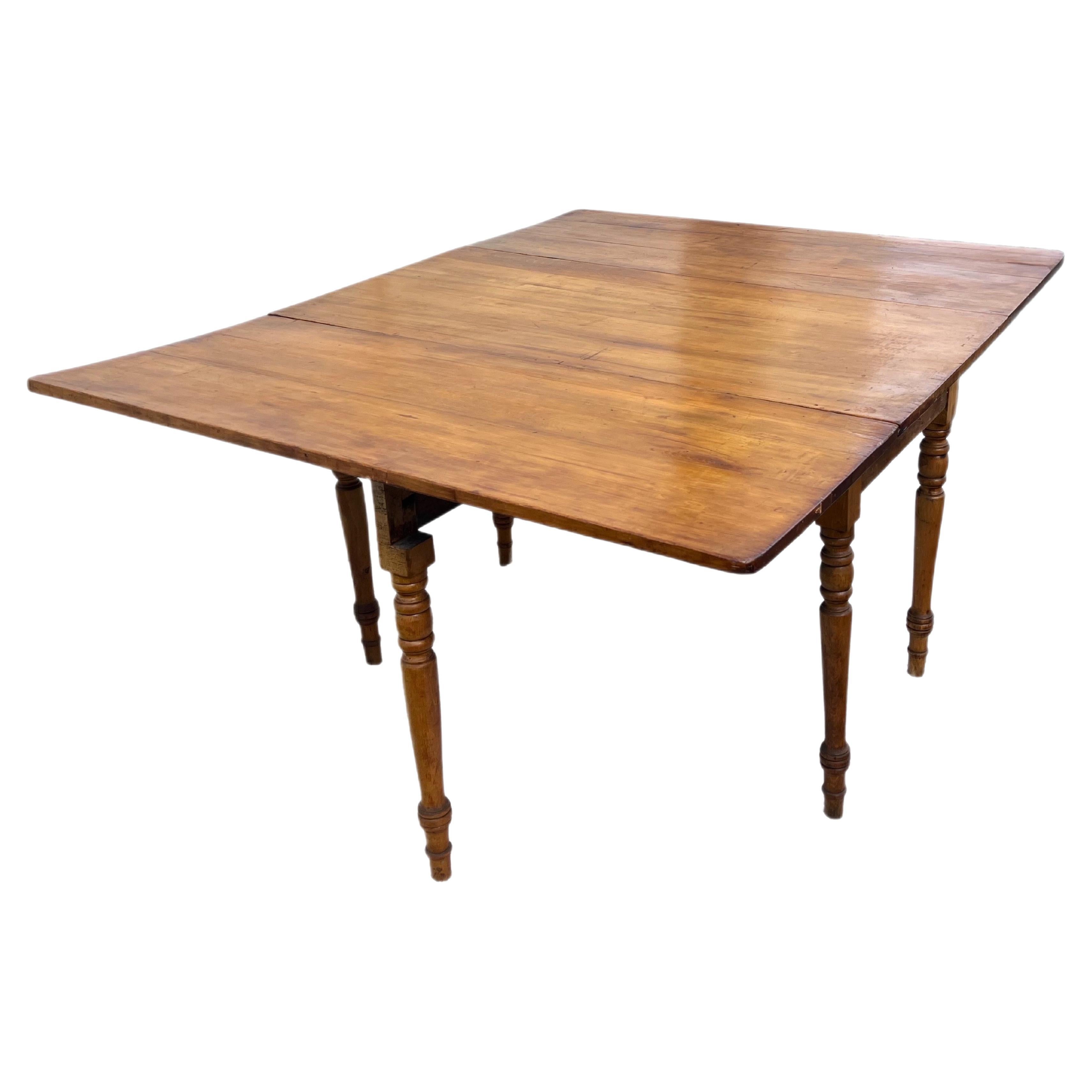 Late 19th Century Antique Farmhouse Solid Chestnut Gateleg Table For Sale