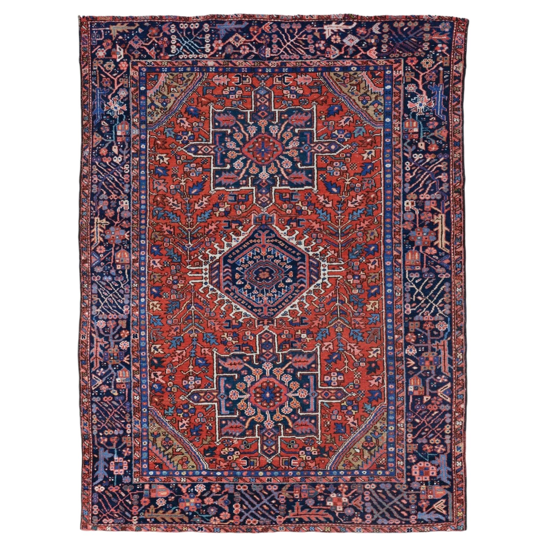 Tappeto di lana antico con design floreale della fine del XIX secolo