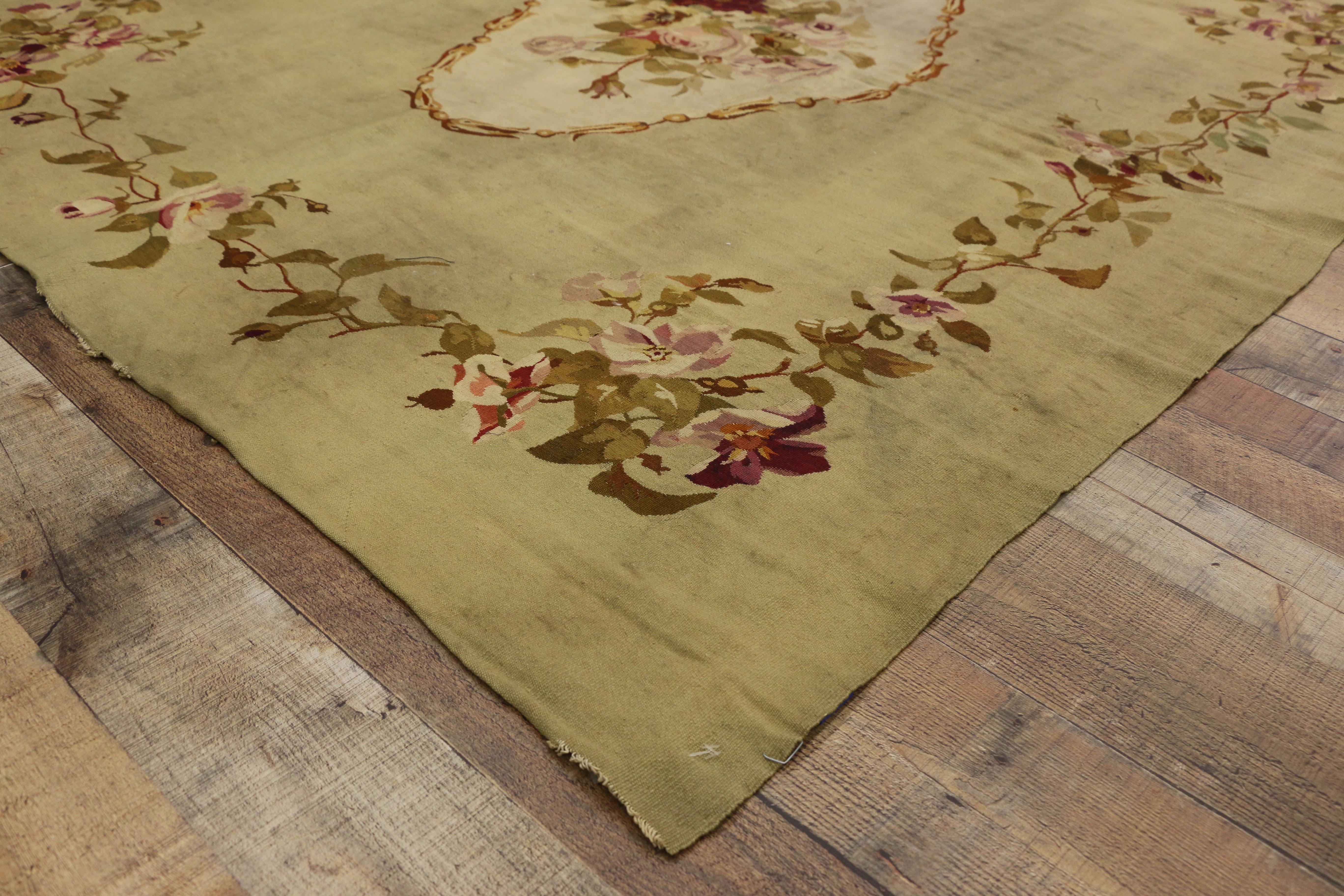 Late 19th Century Antique French Aubusson Rug with Chintz Renaissance Style 1