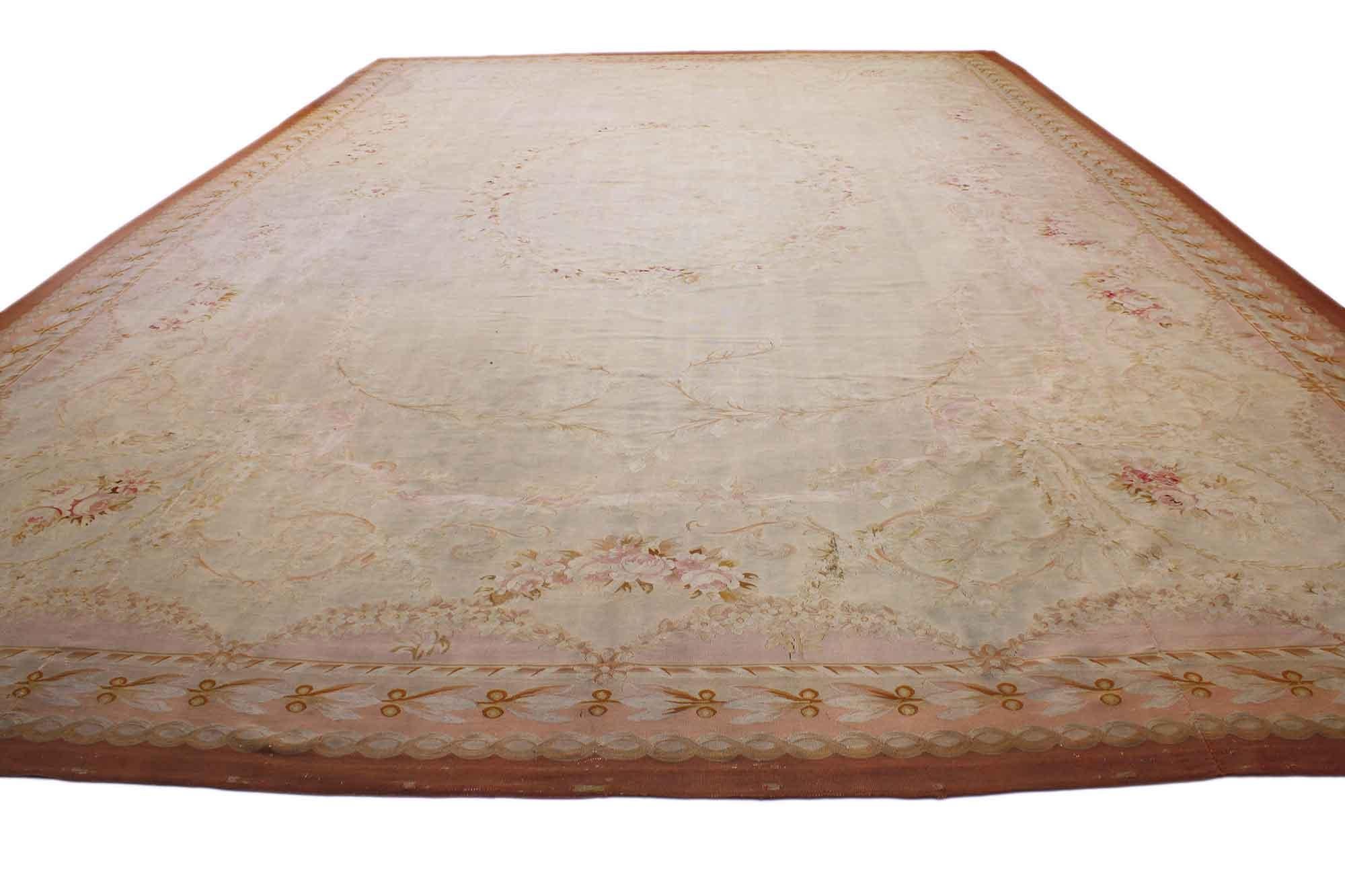 Late 19th Century Antique French Aubusson Rug with Romantic Rococo Style For Sale 2