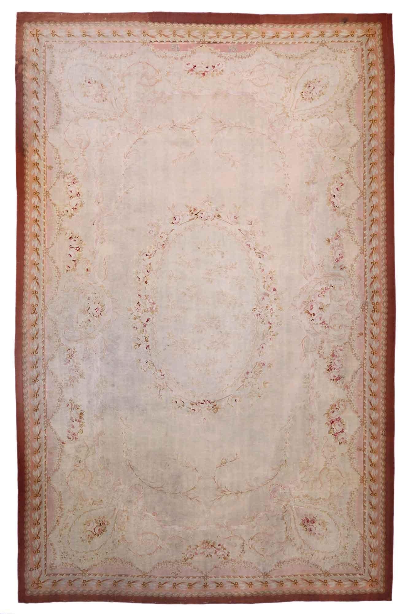 Late 19th Century Antique French Aubusson Rug with Romantic Rococo Style For Sale 4