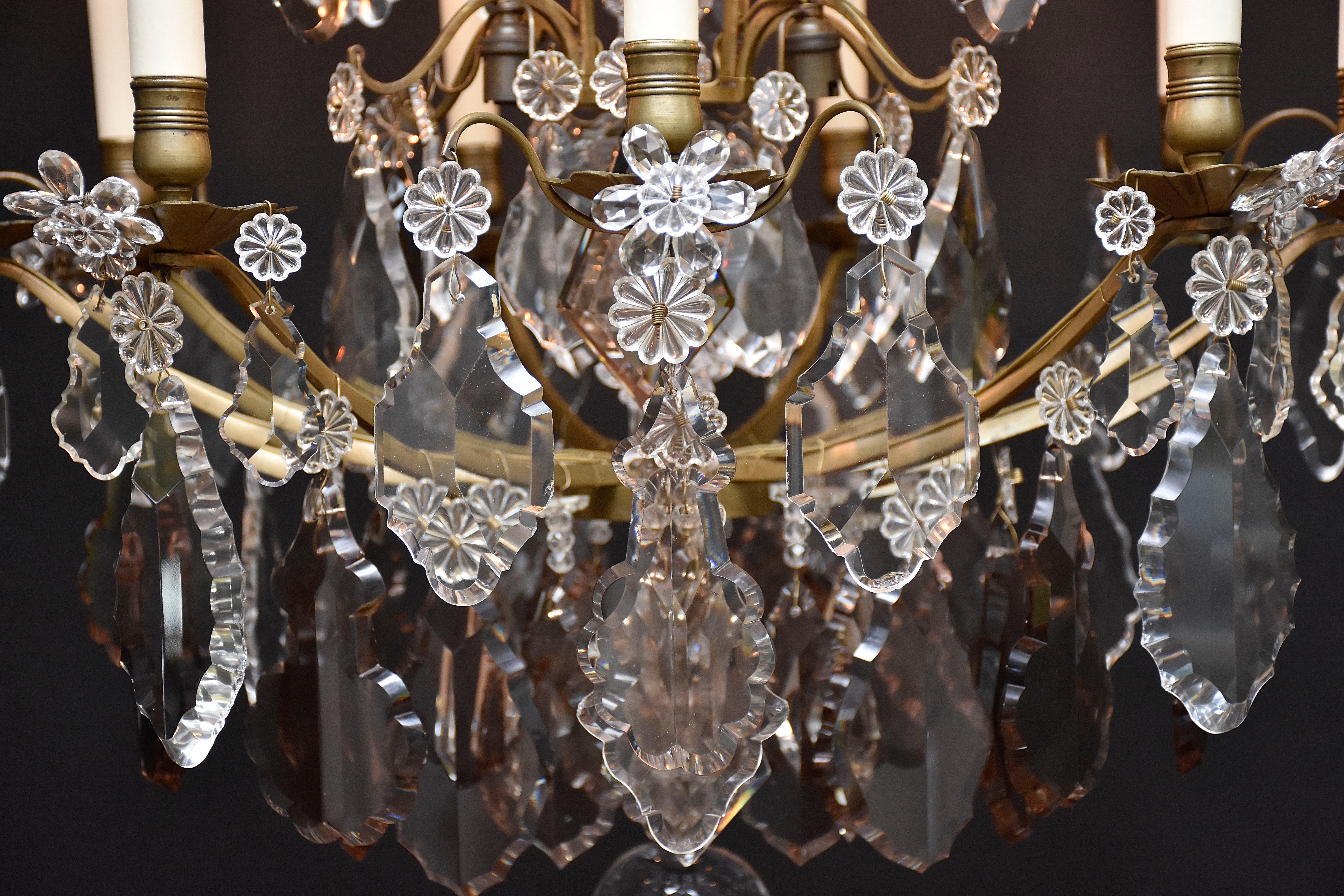 Lampadario francese in bronzo e cristallo della fine del XIX secolo in vendita 5