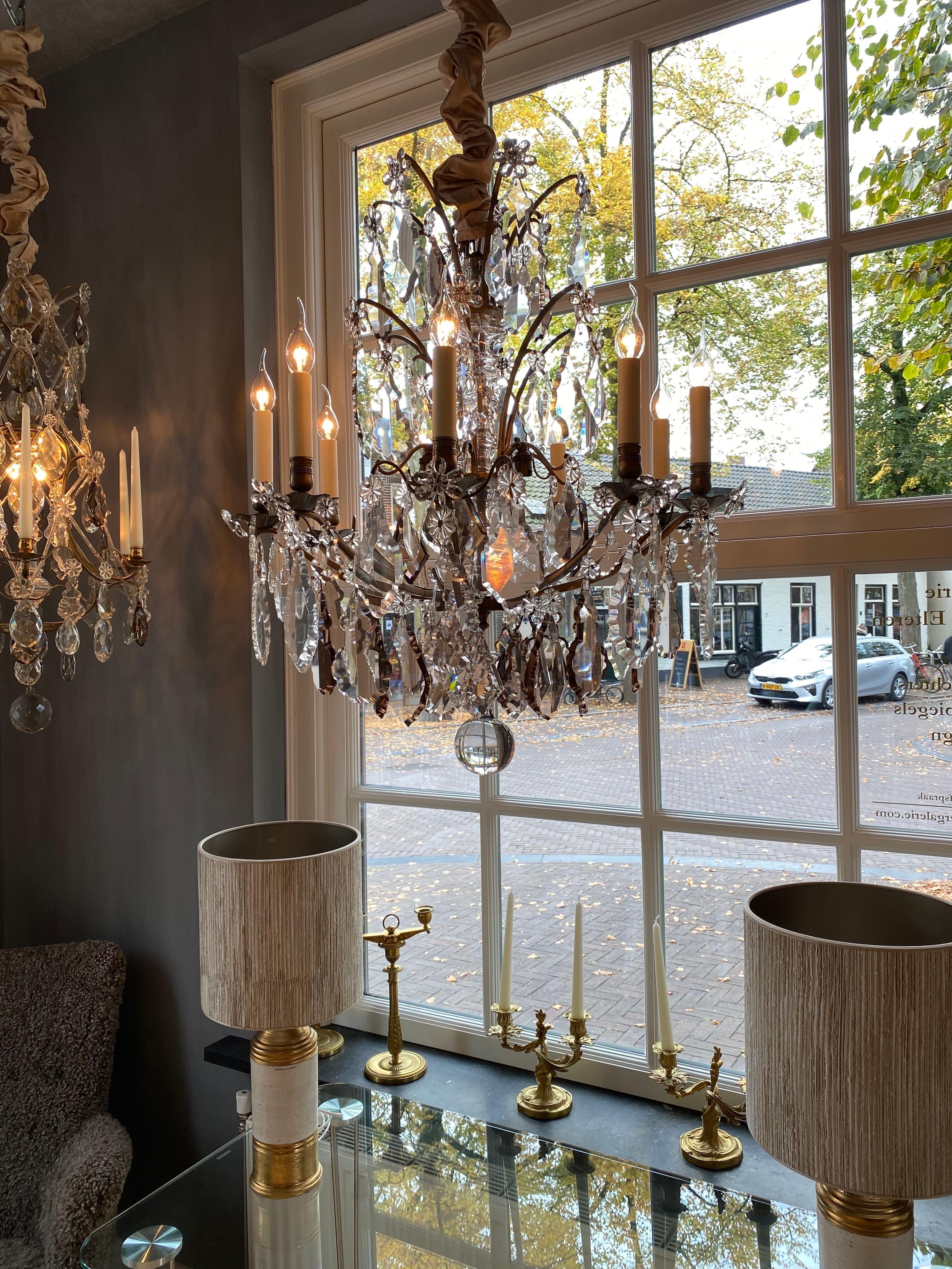 Lampadario francese in bronzo e cristallo della fine del XIX secolo in vendita 8