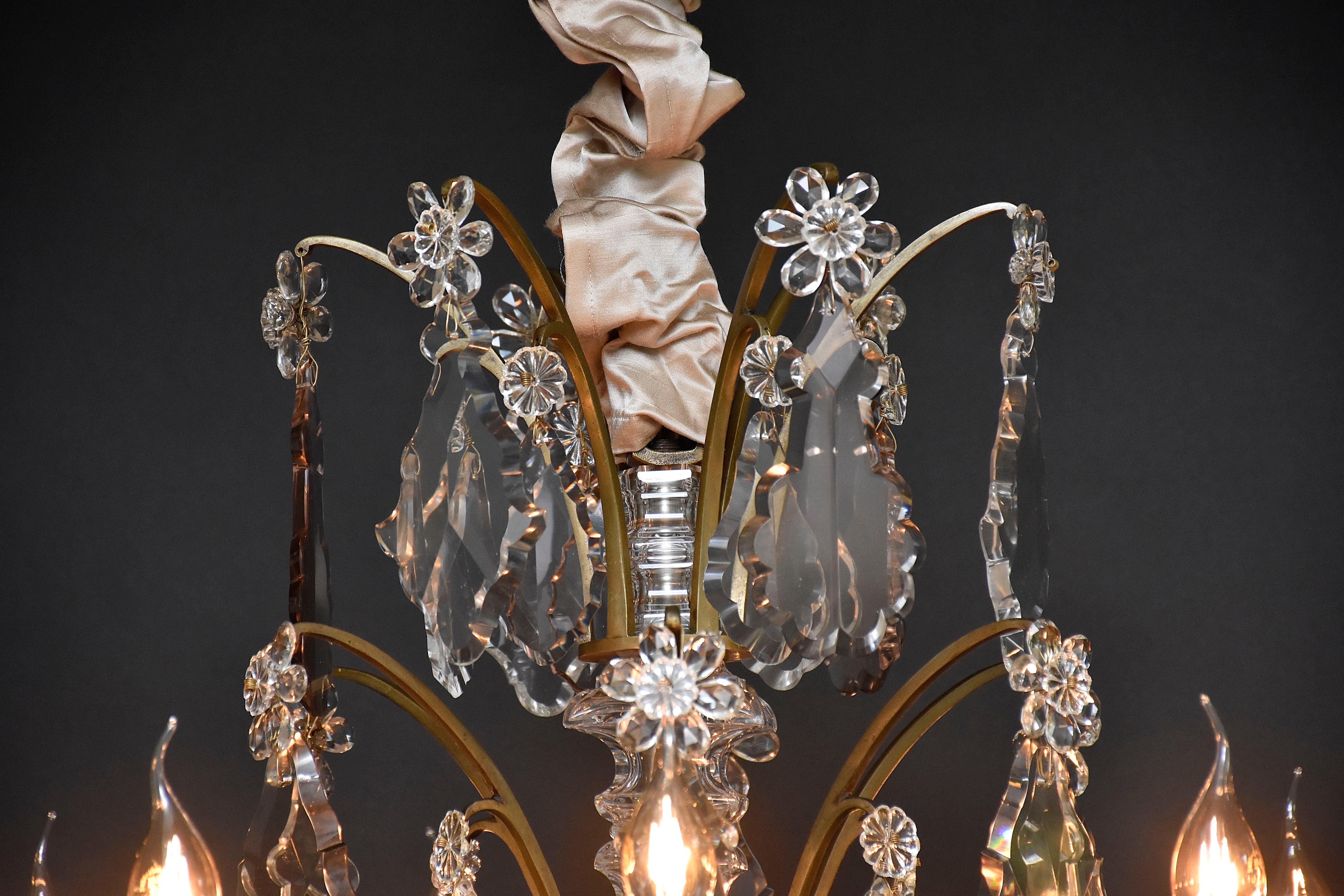 Lampadario francese in bronzo e cristallo della fine del XIX secolo in vendita 2