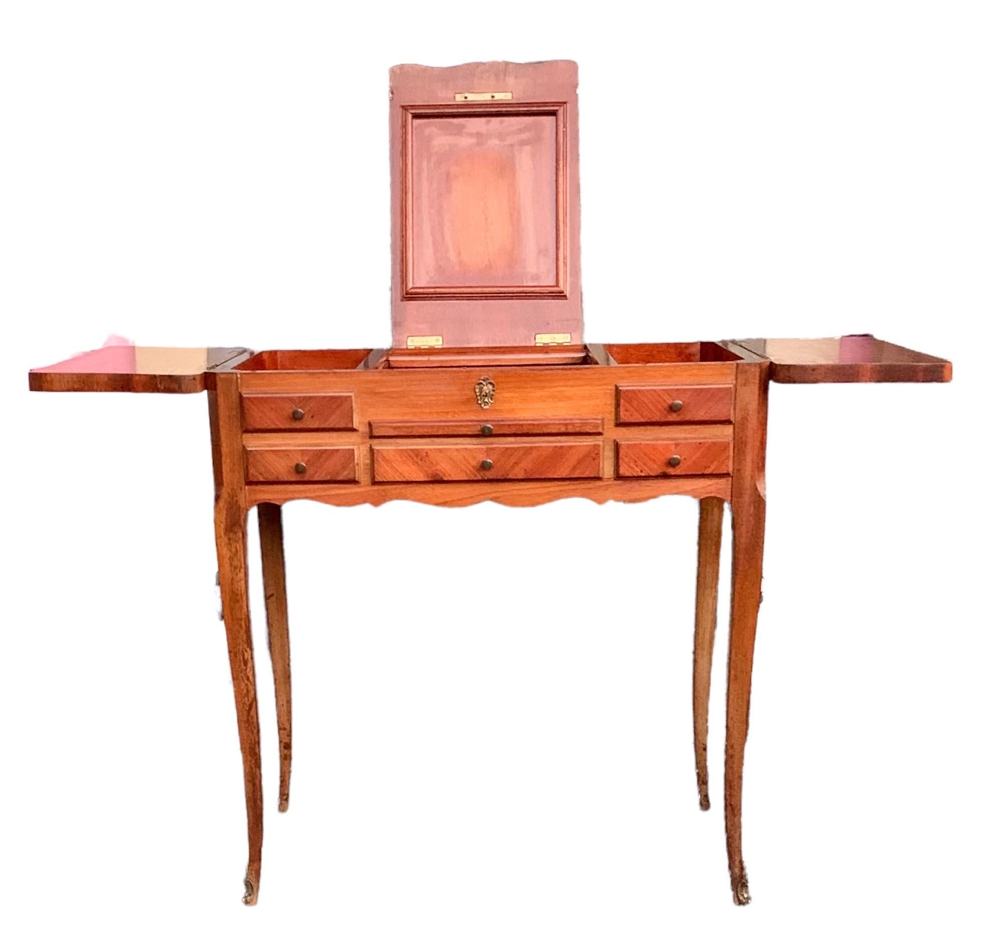 Late 19th Century Antique French Marquetry Poudreuse or Ladies Vanity In Good Condition In New Orleans, LA