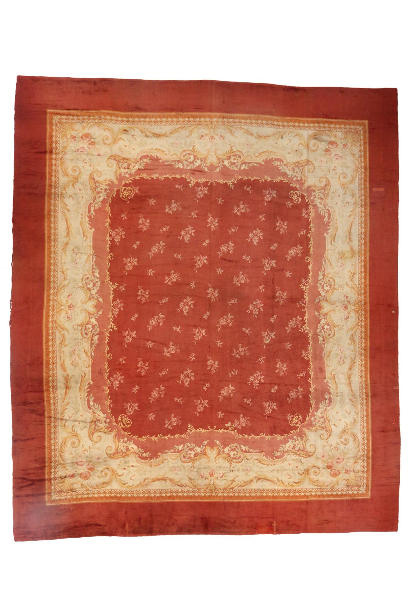 Late 19th Century Antique French Savonnerie Carpet with Traditional Style For Sale 1