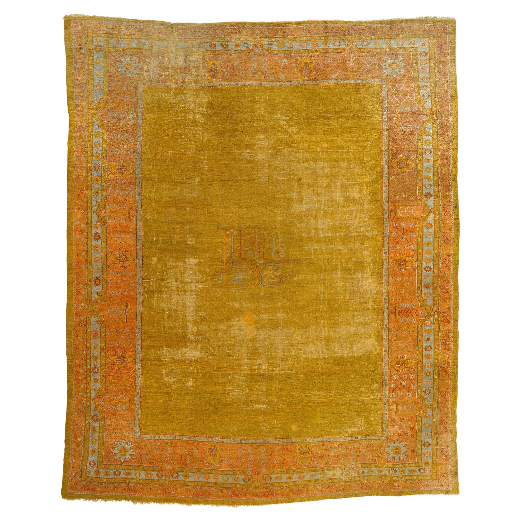 Antiker türkischer Oushak-Teppich aus Gold aus dem späten 19. Jahrhundert im Angebot