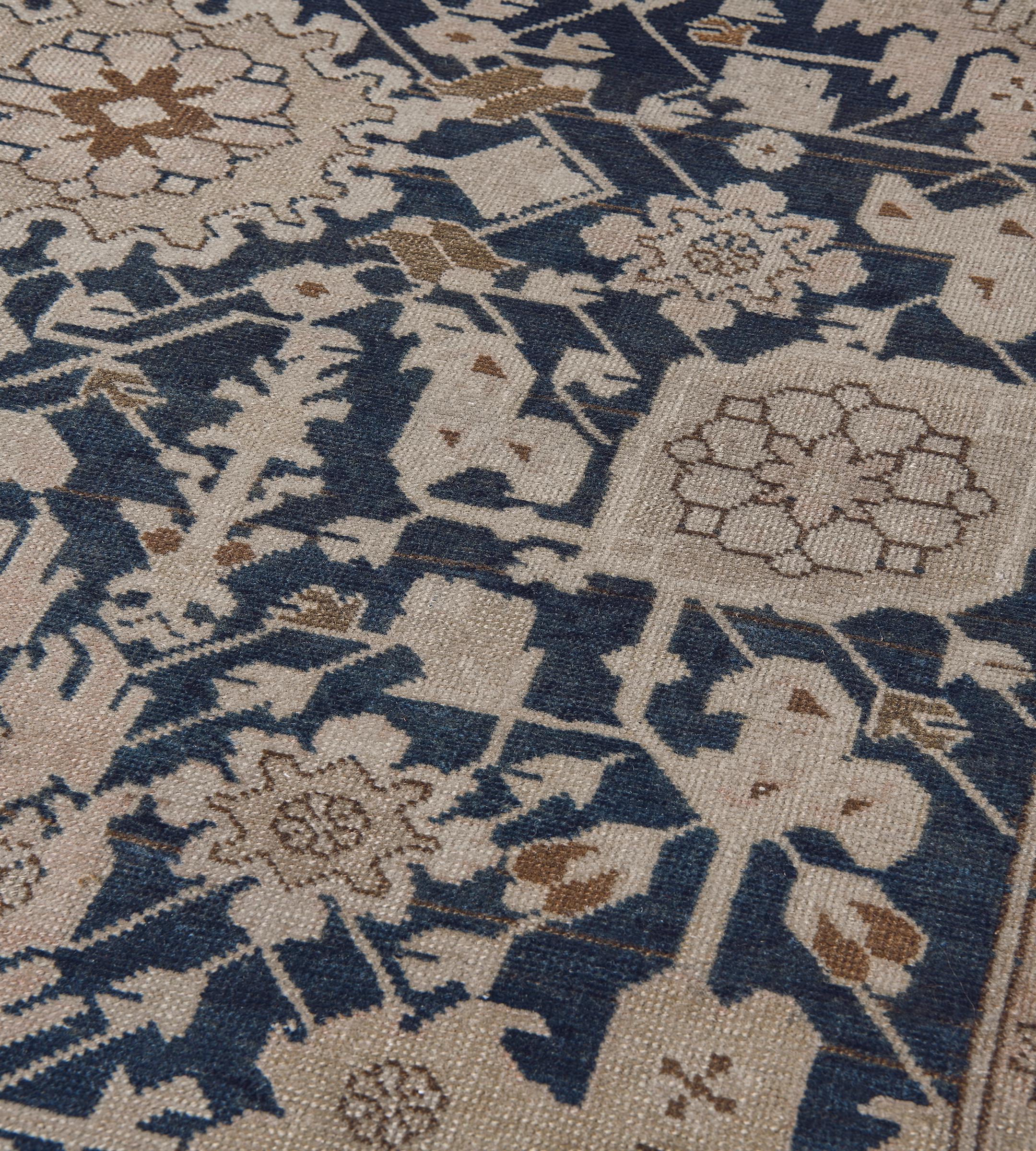 Laine Fin du 19e siècle - Chemin de table antique en laine indigo à motifs floraux Karabagh, tissé à la main en vente