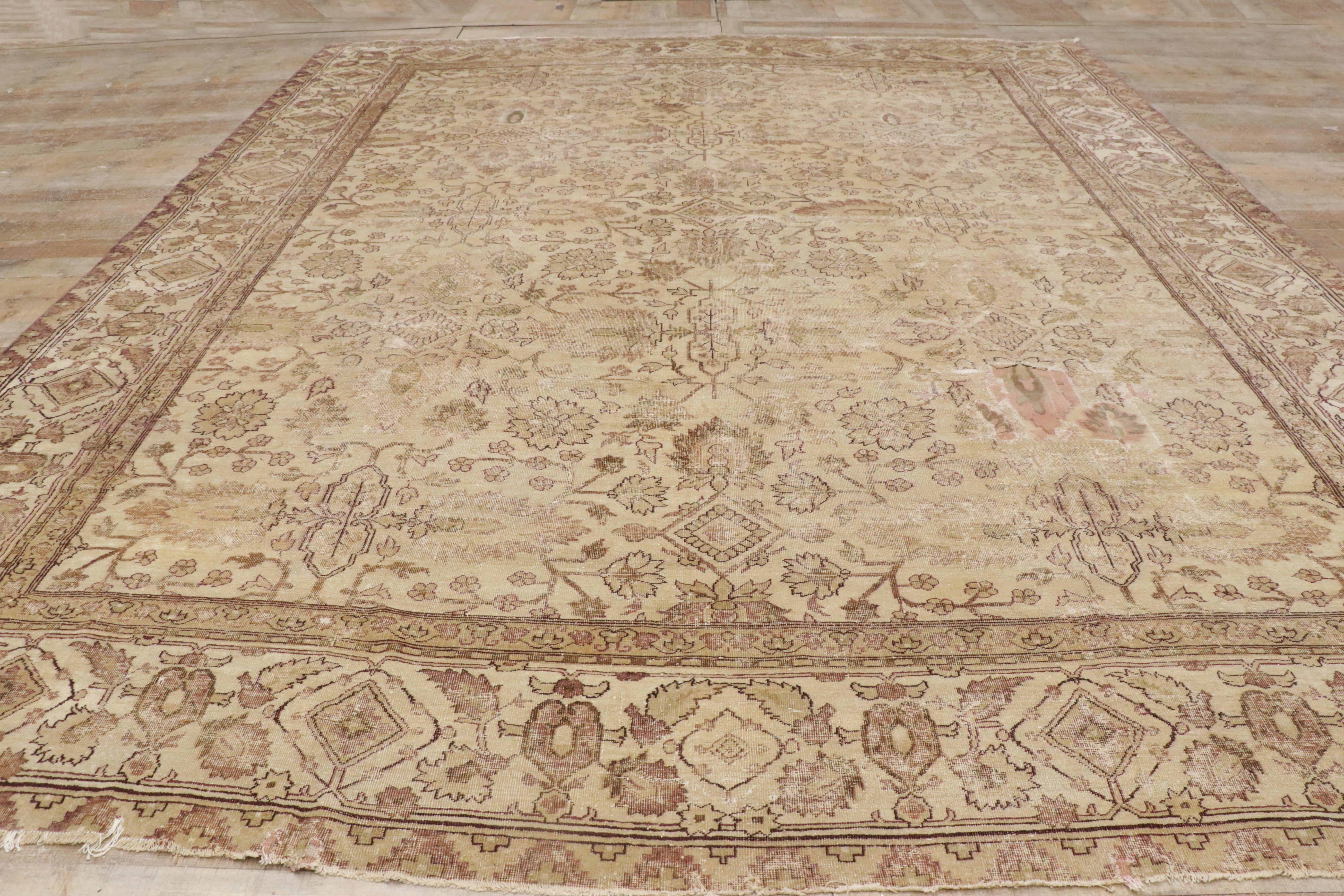 Antiker indischer Agra-Teppich des späten 19. Jahrhunderts mit traditionellem Stil im Angebot 4