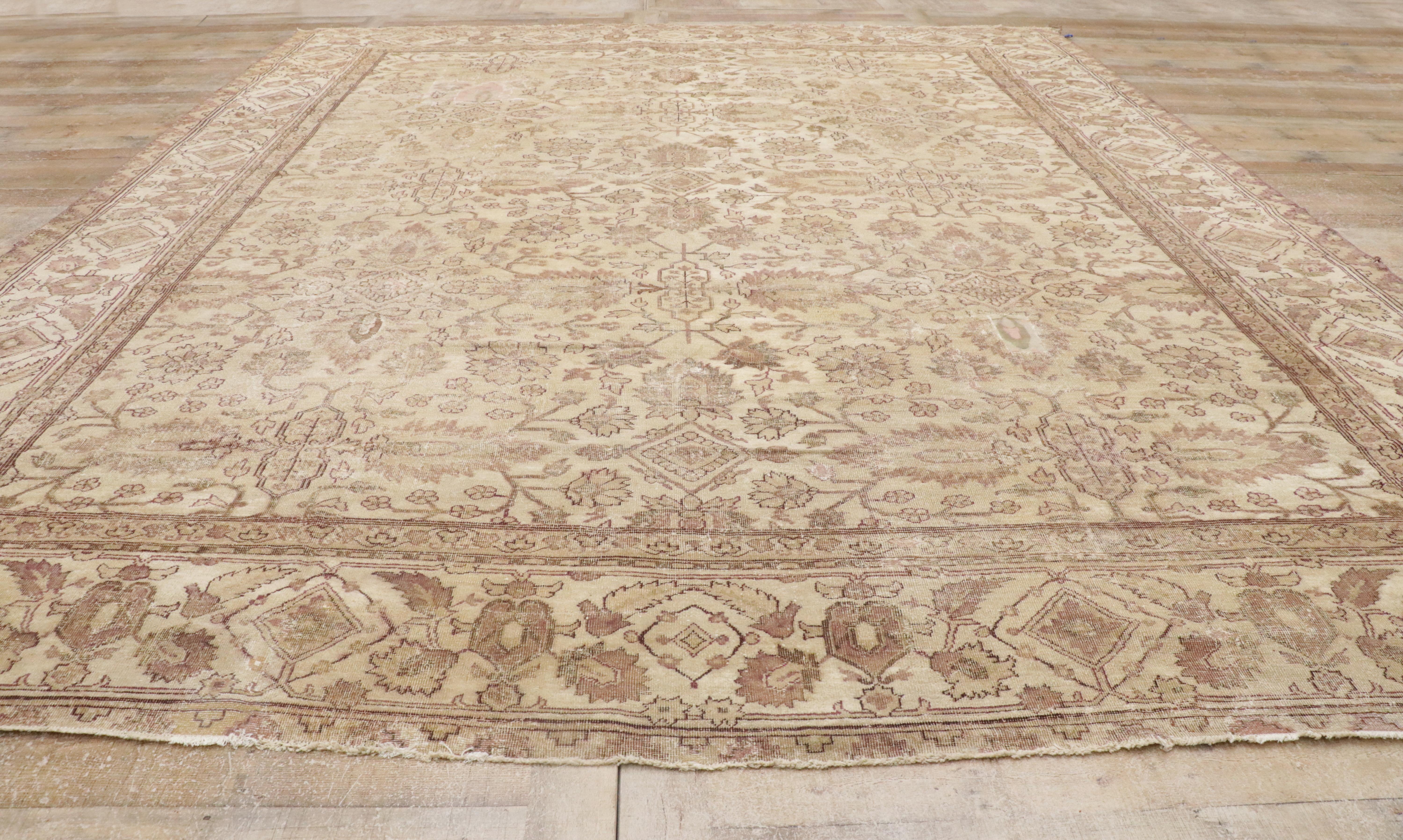 Antiker indischer Agra-Teppich des späten 19. Jahrhunderts mit traditionellem Stil im Angebot 6